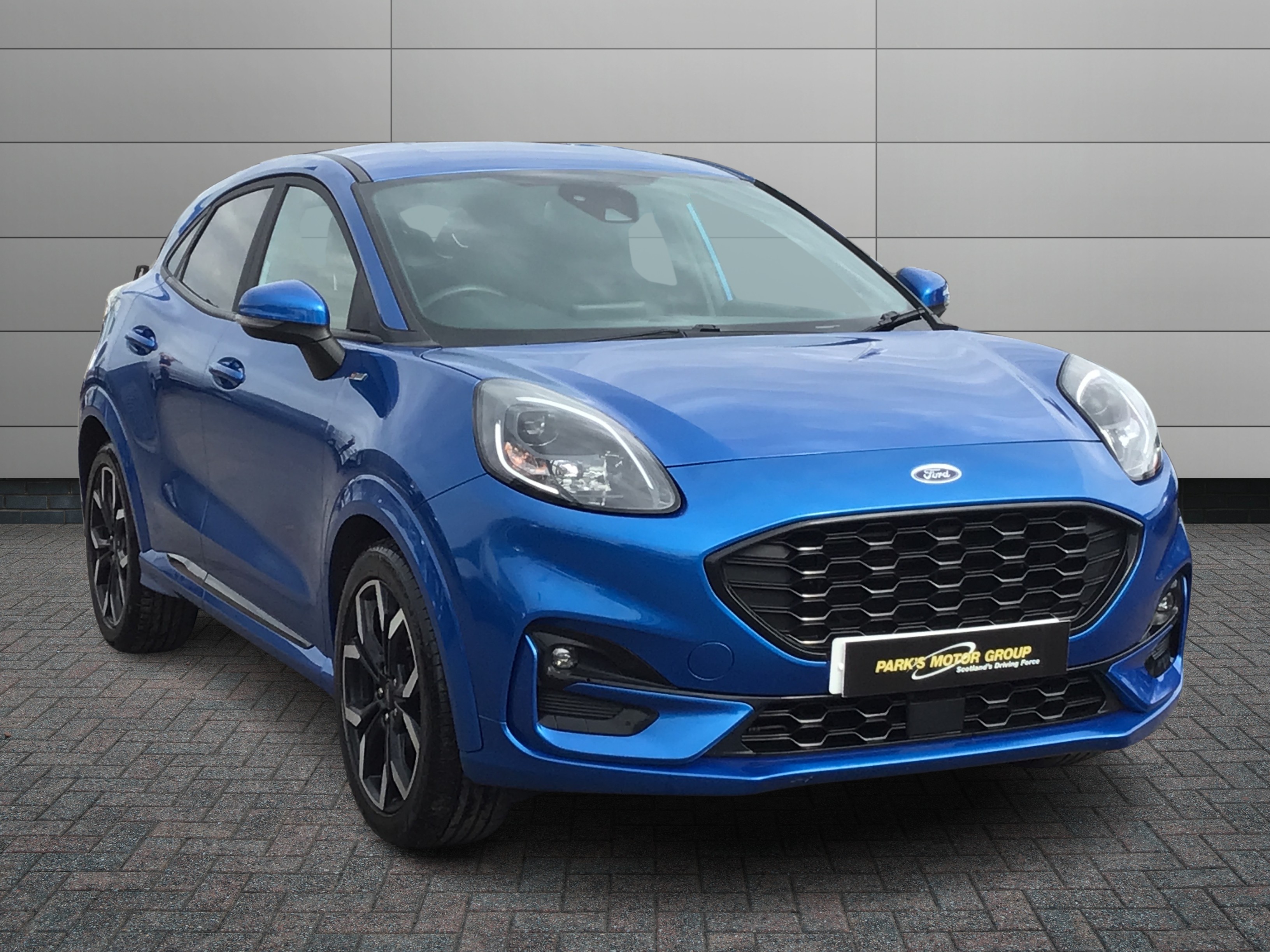 Ford Puma listing photo