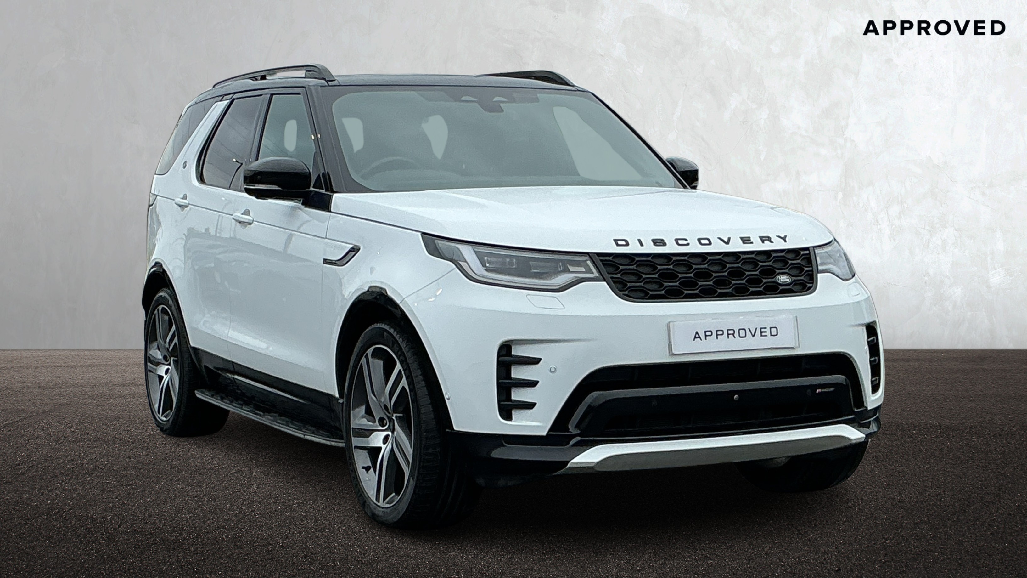 Land Rover Discovery listing photo