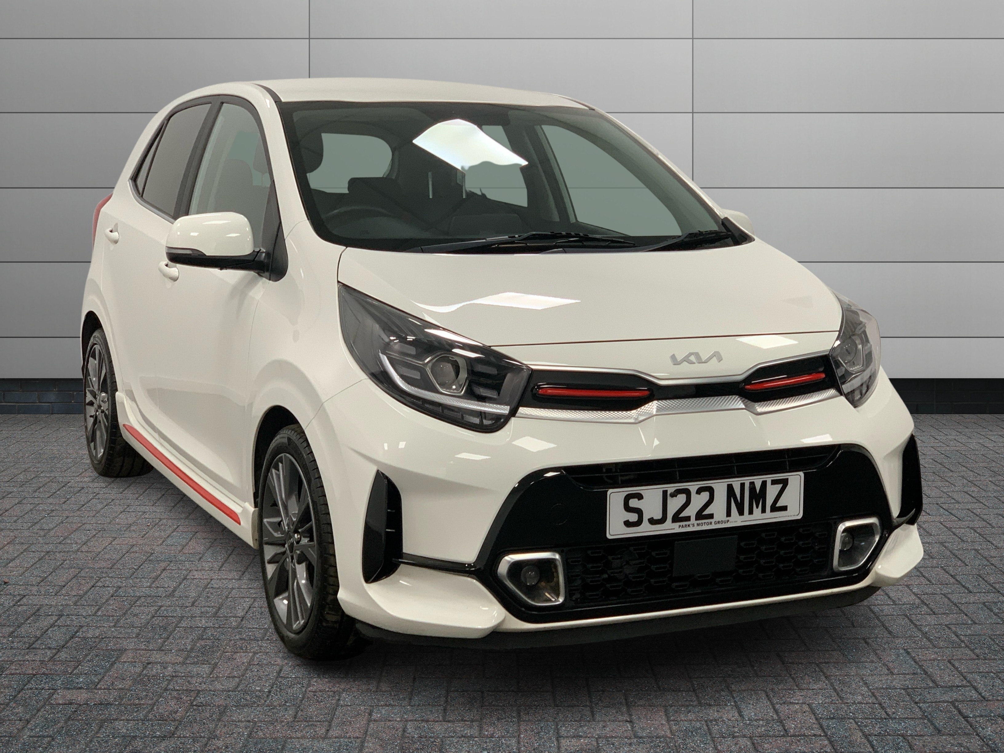 Kia Picanto listing photo