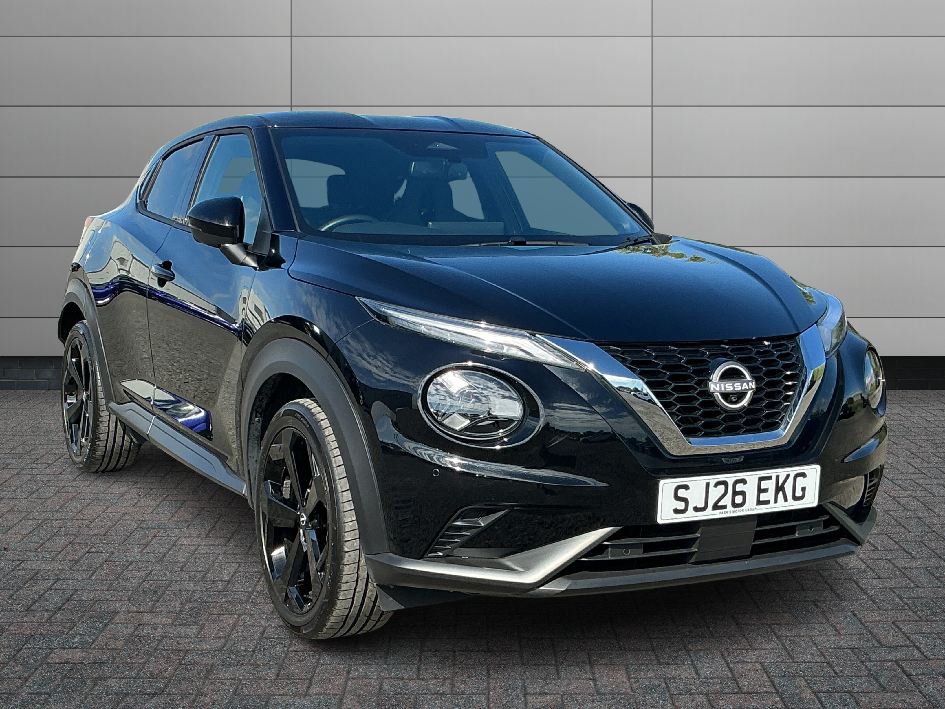 Nissan Juke listing photo