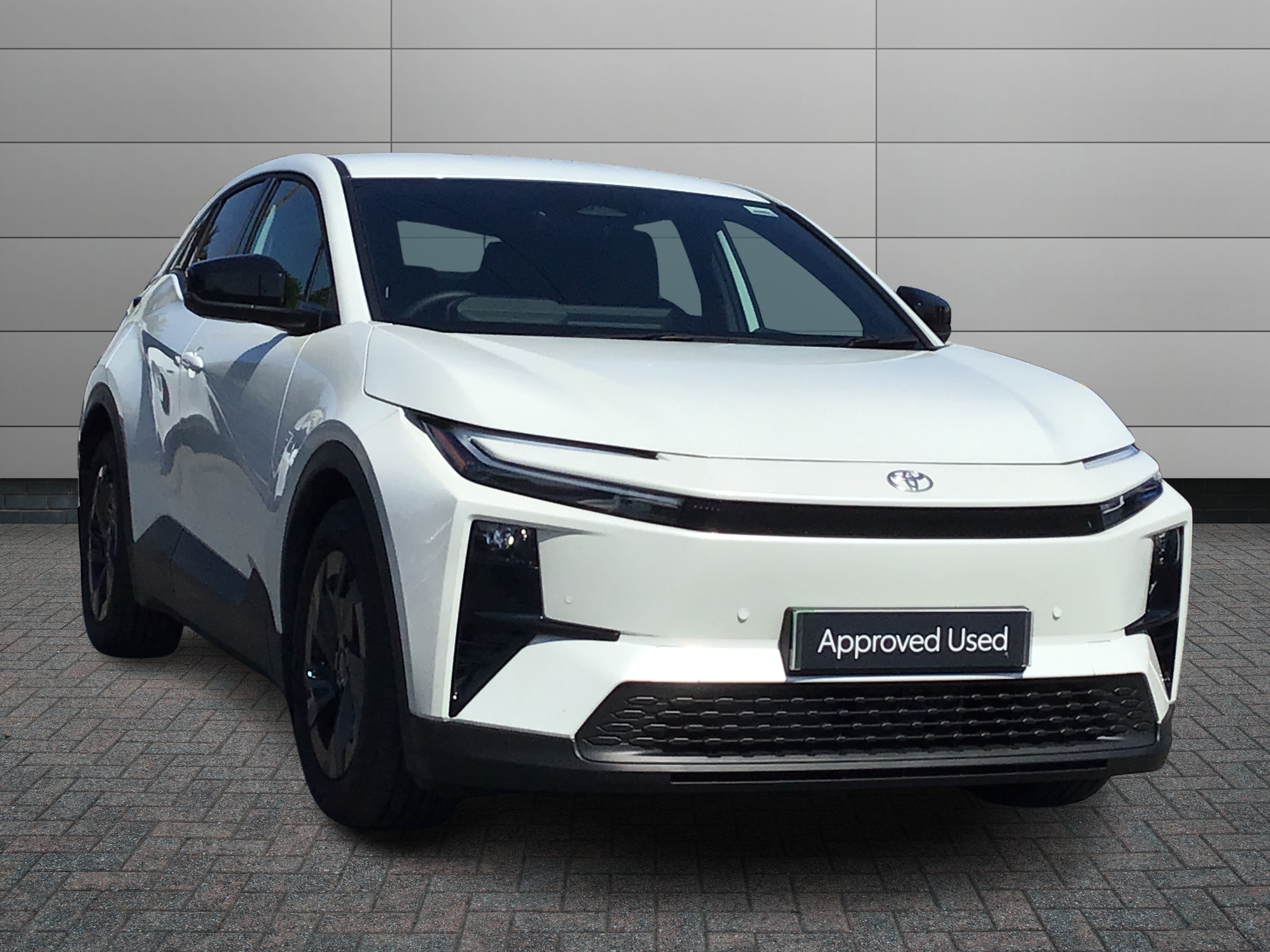 Toyota C-Hr+ listing photo