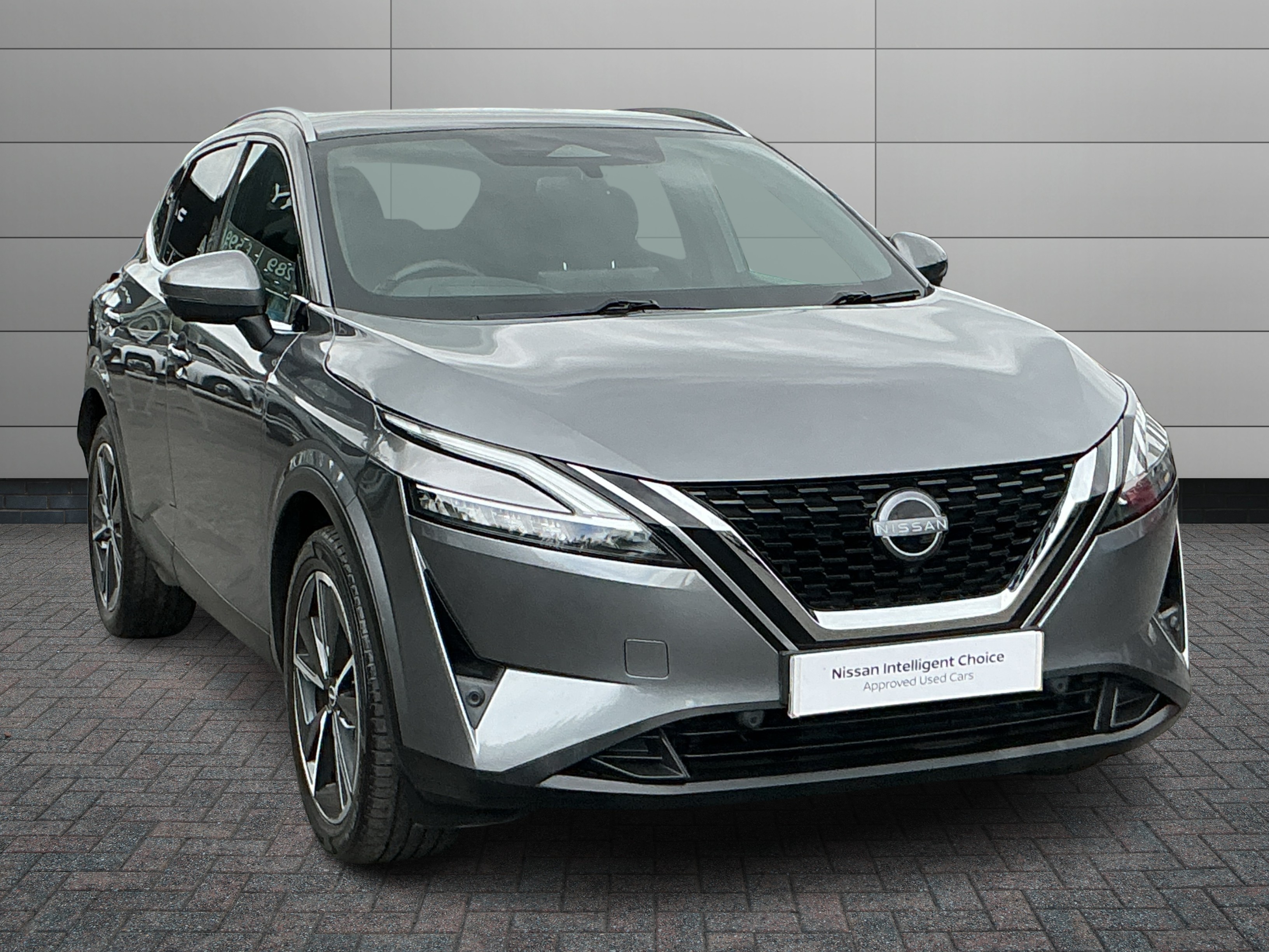 Nissan Qashqai listing photo