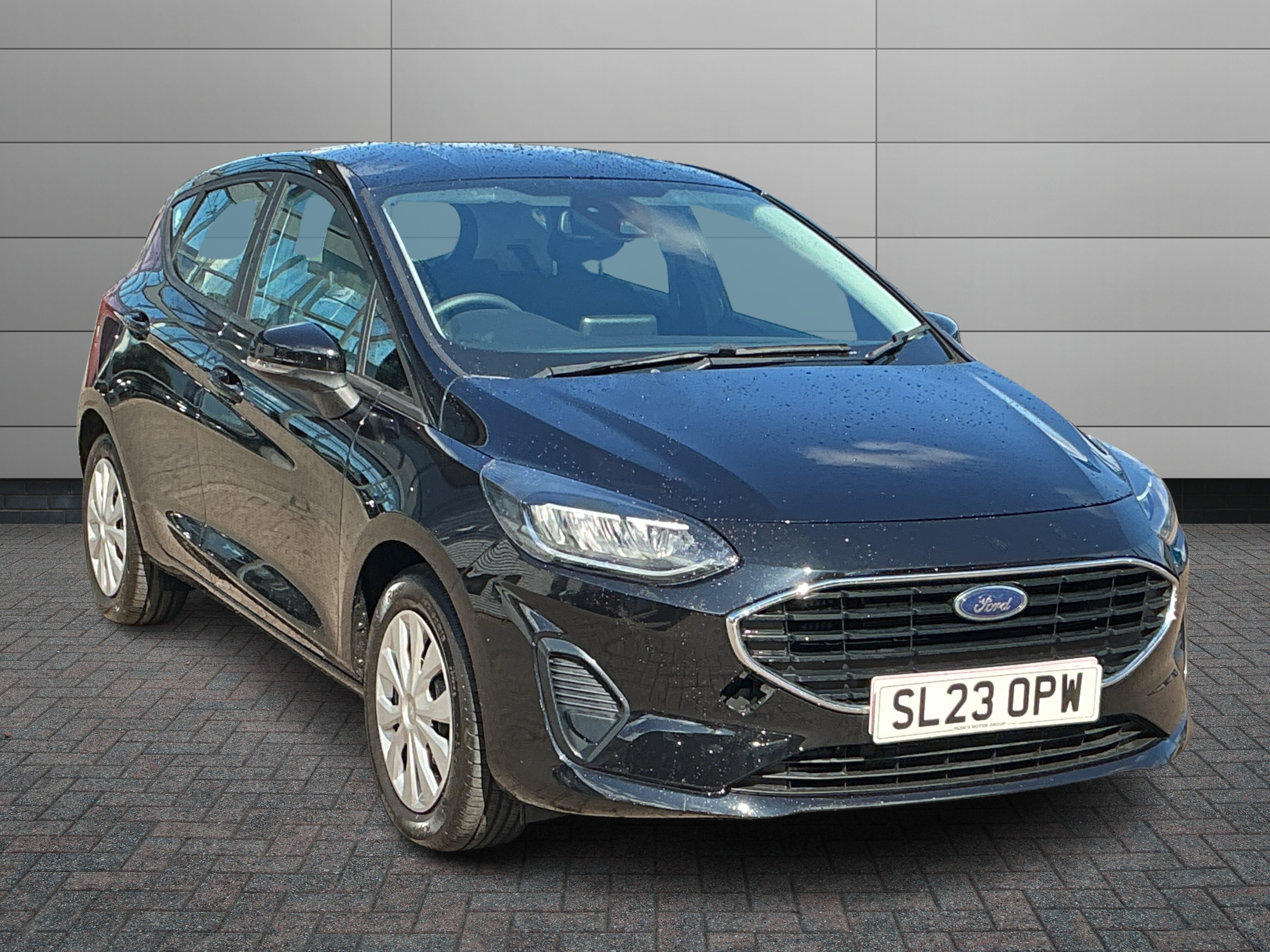 Ford Fiesta listing photo