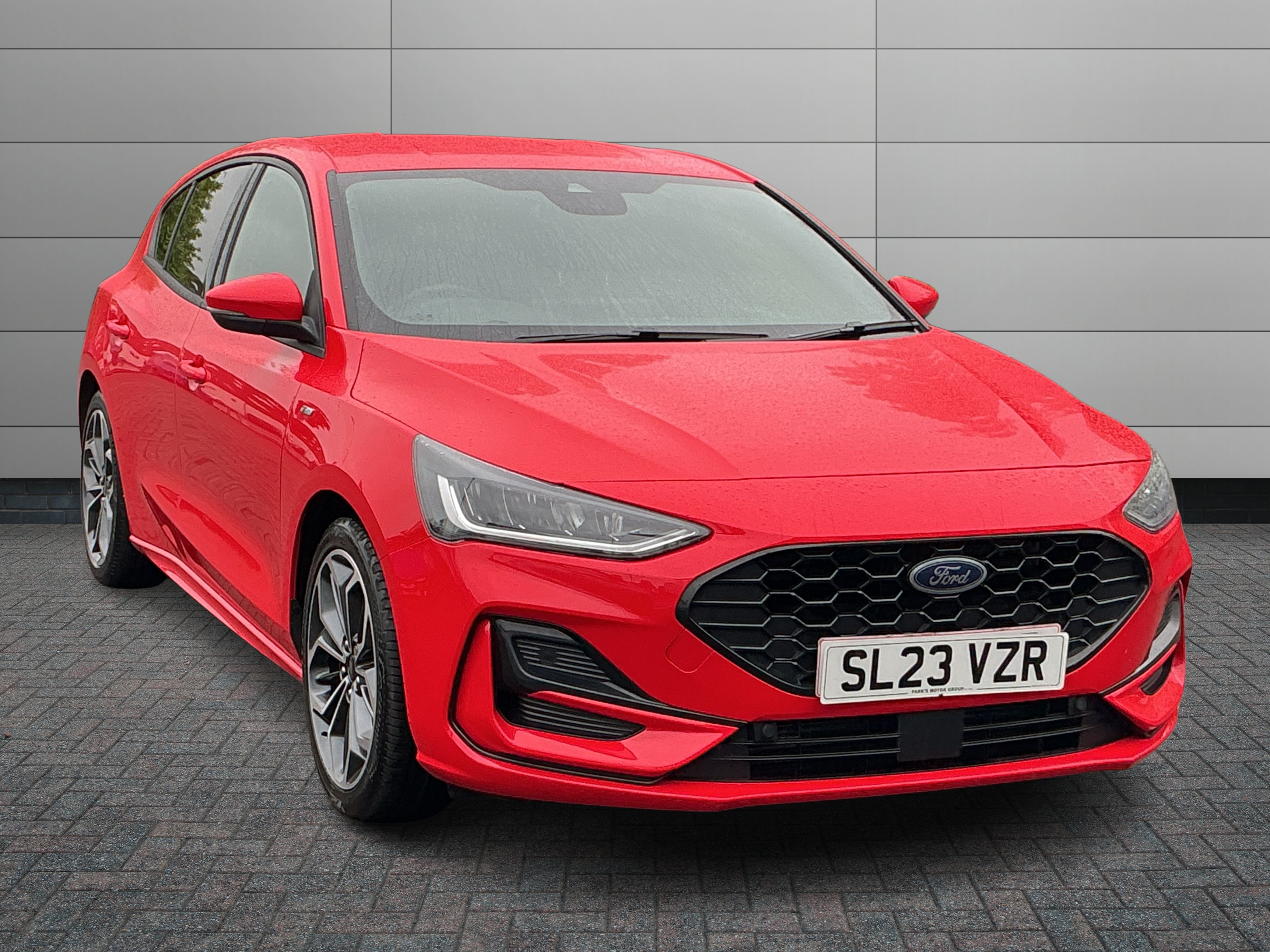 Ford Focus listing photo