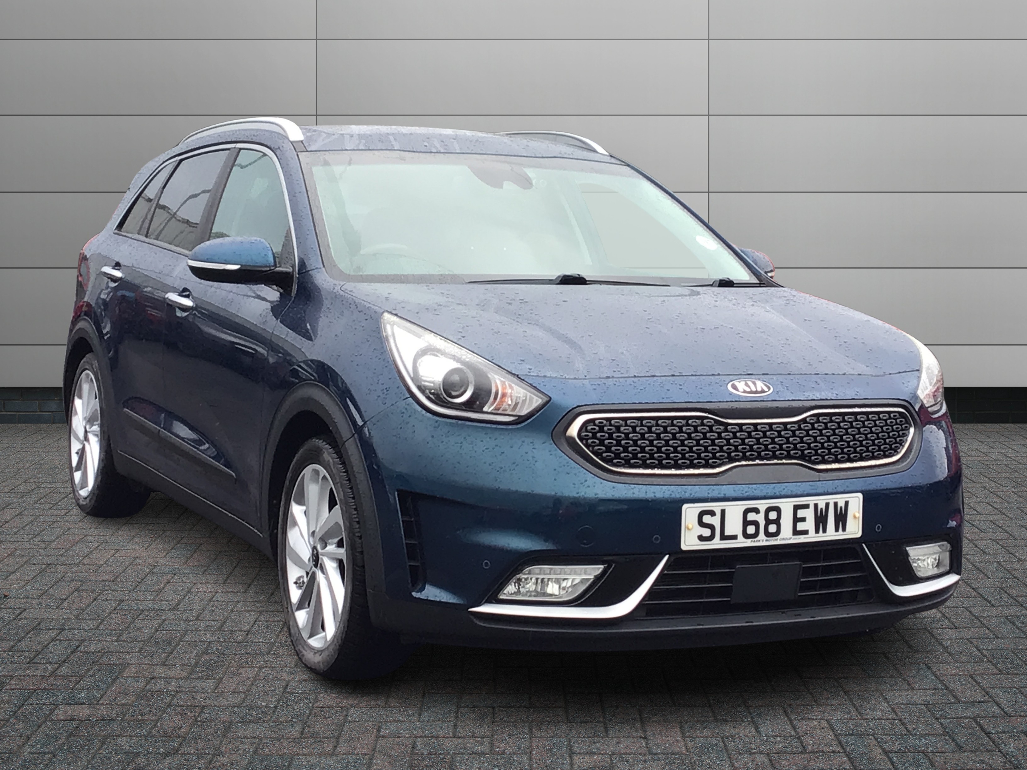 Kia Niro listing photo