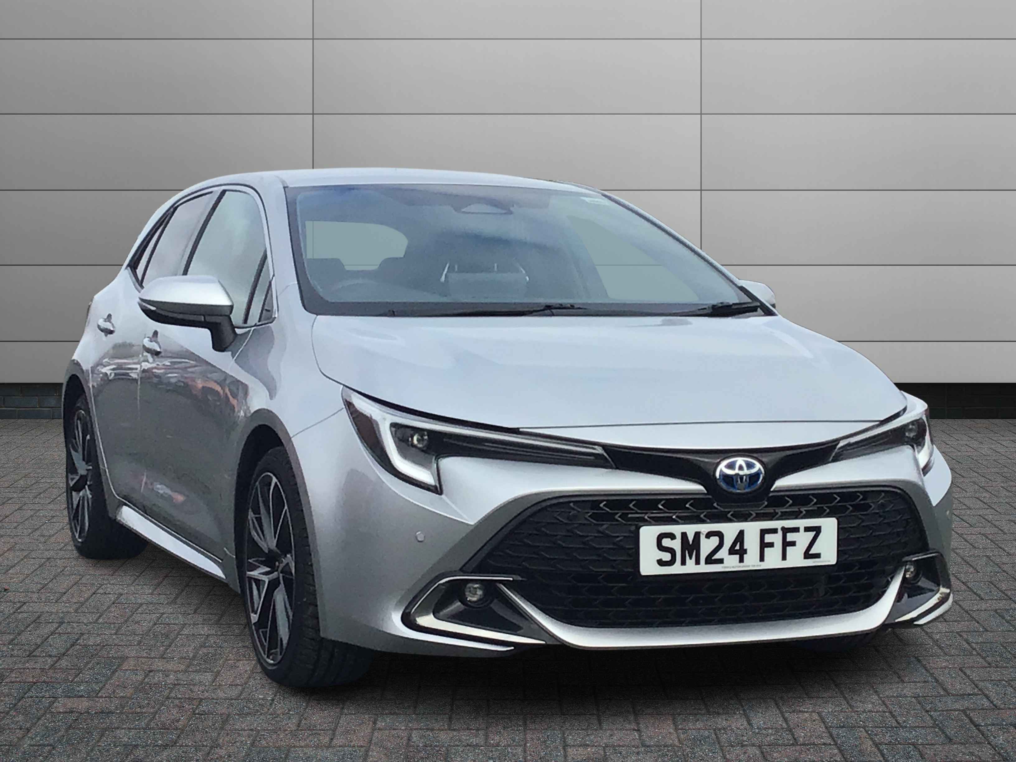 Toyota Corolla listing photo