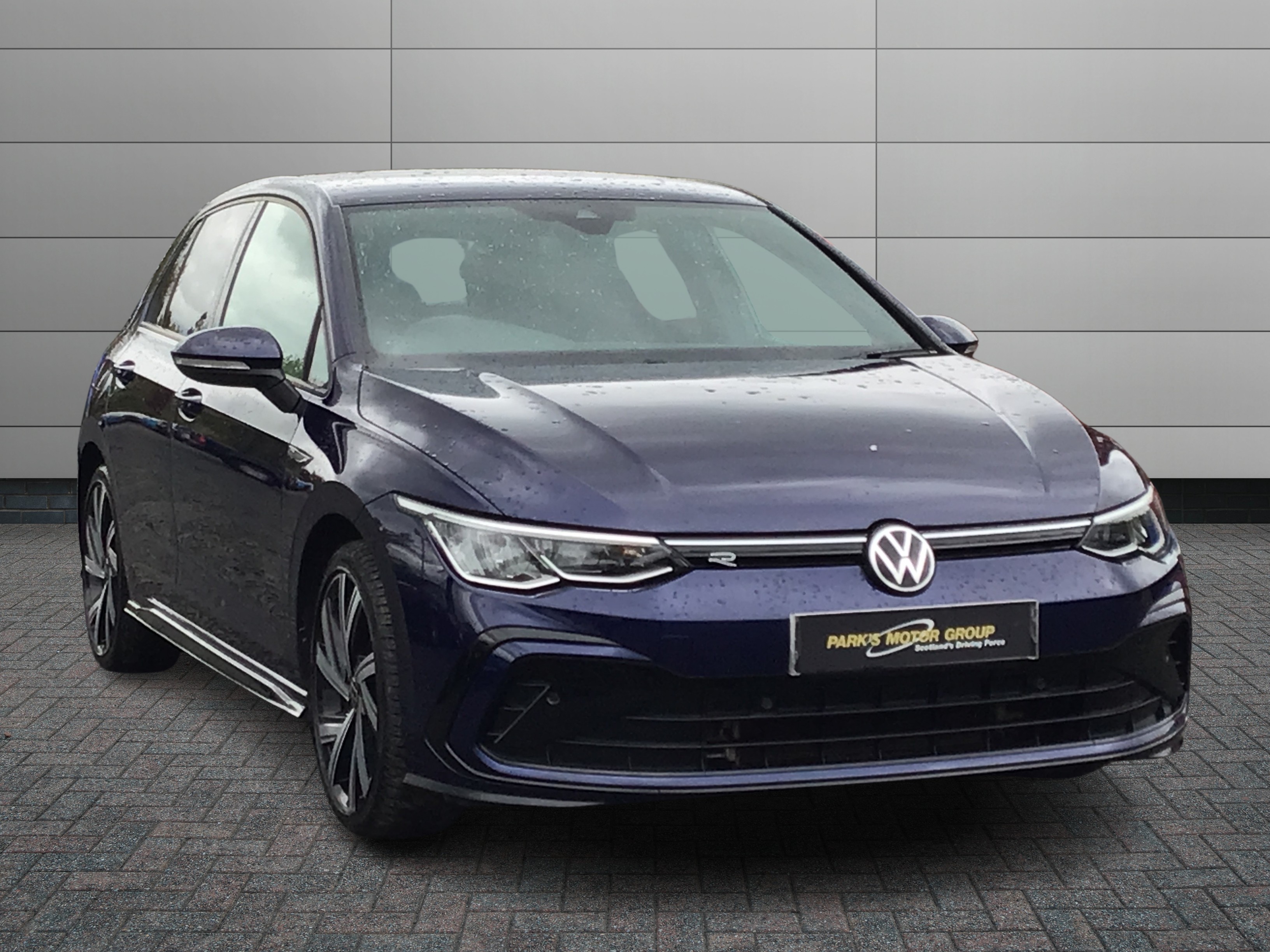 Volkswagen Golf listing photo