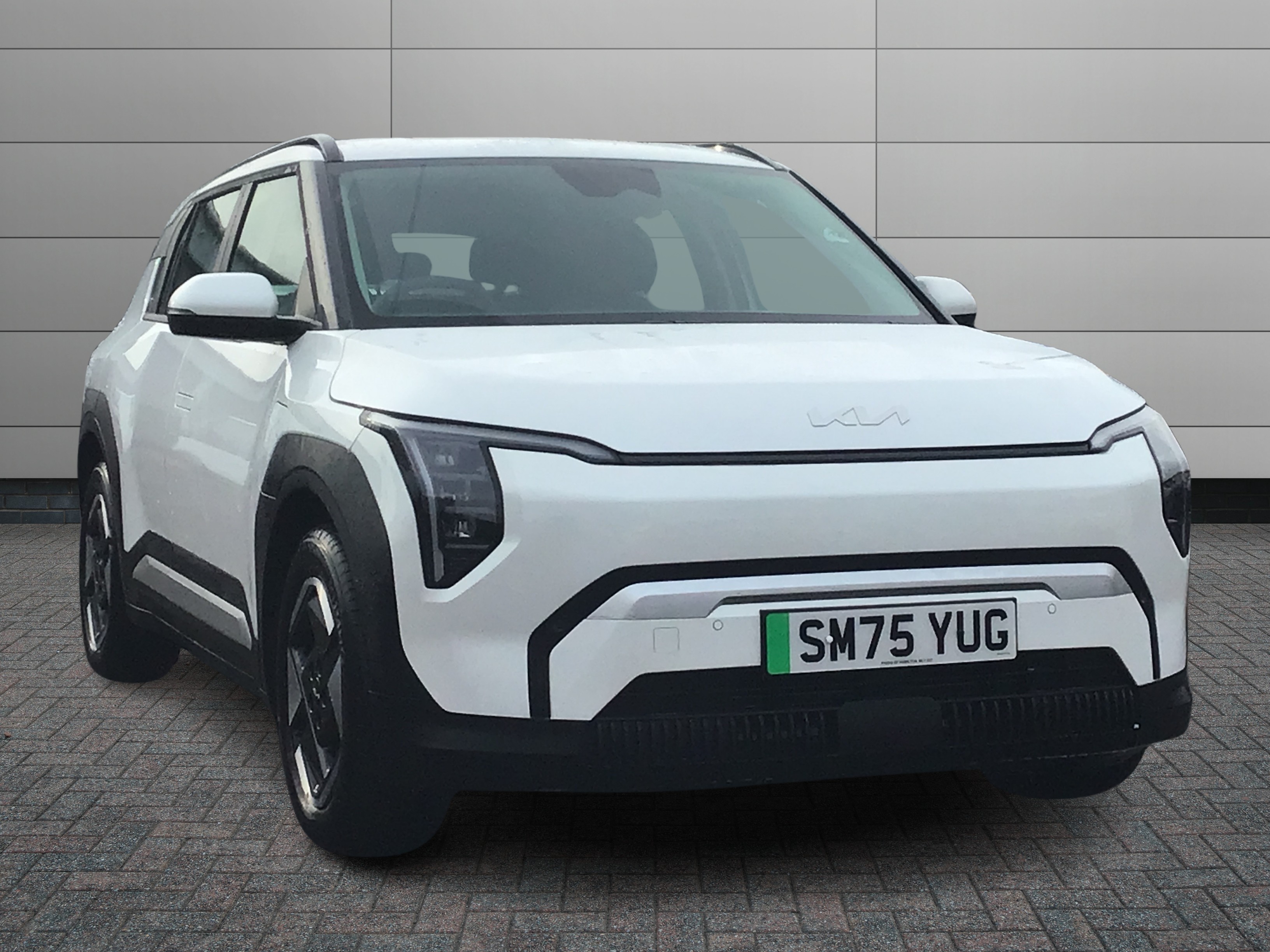 Kia EV3 listing photo