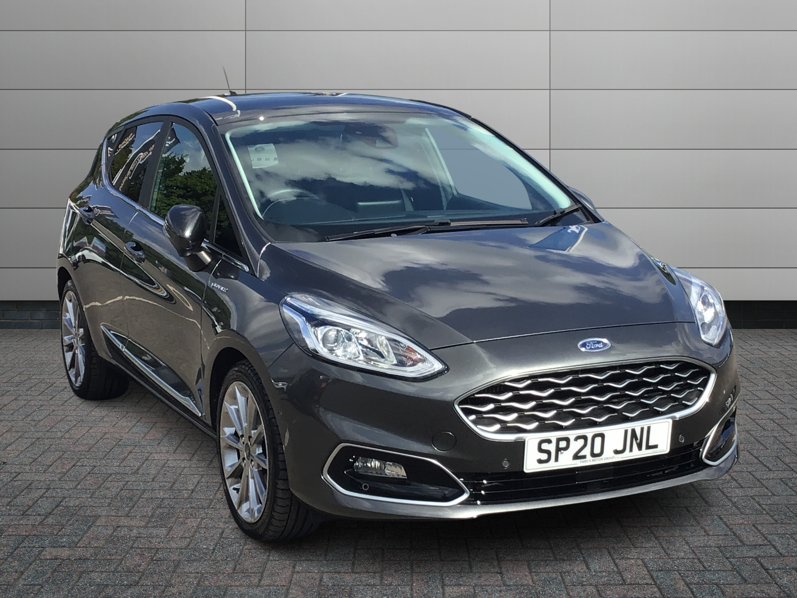 Ford Fiesta Vignale listing photo