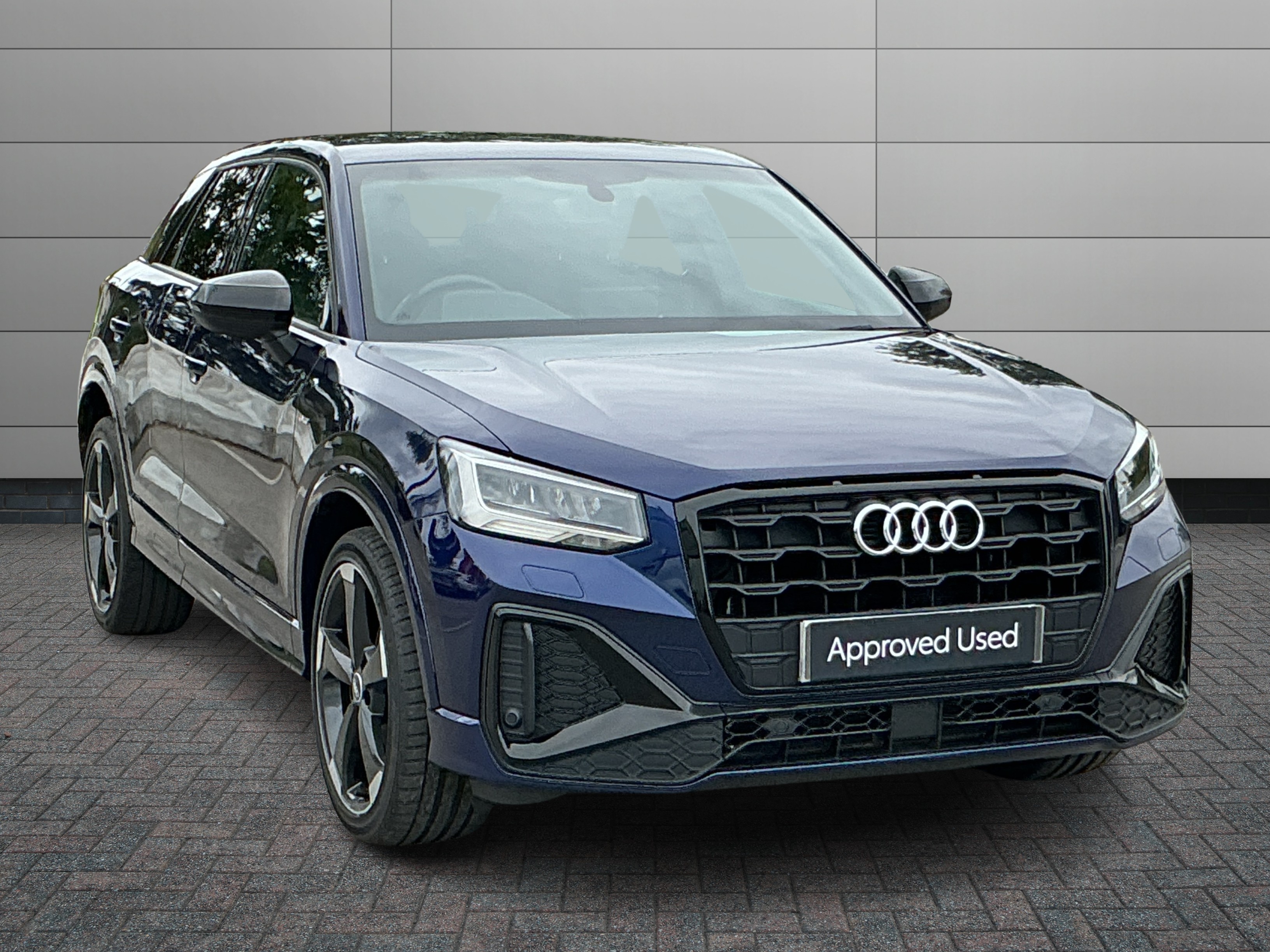 Audi Q2 listing photo