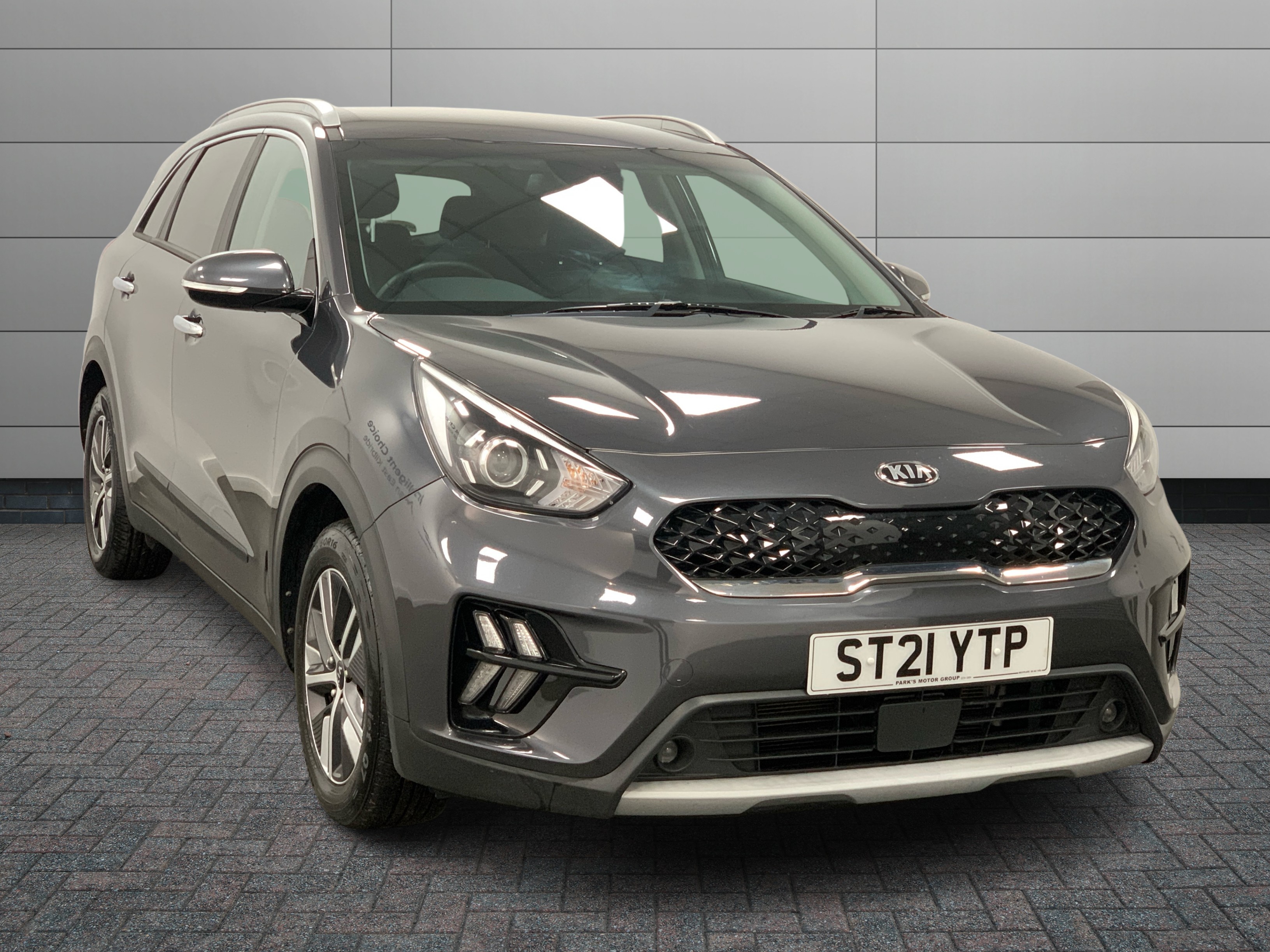 Kia Niro listing photo