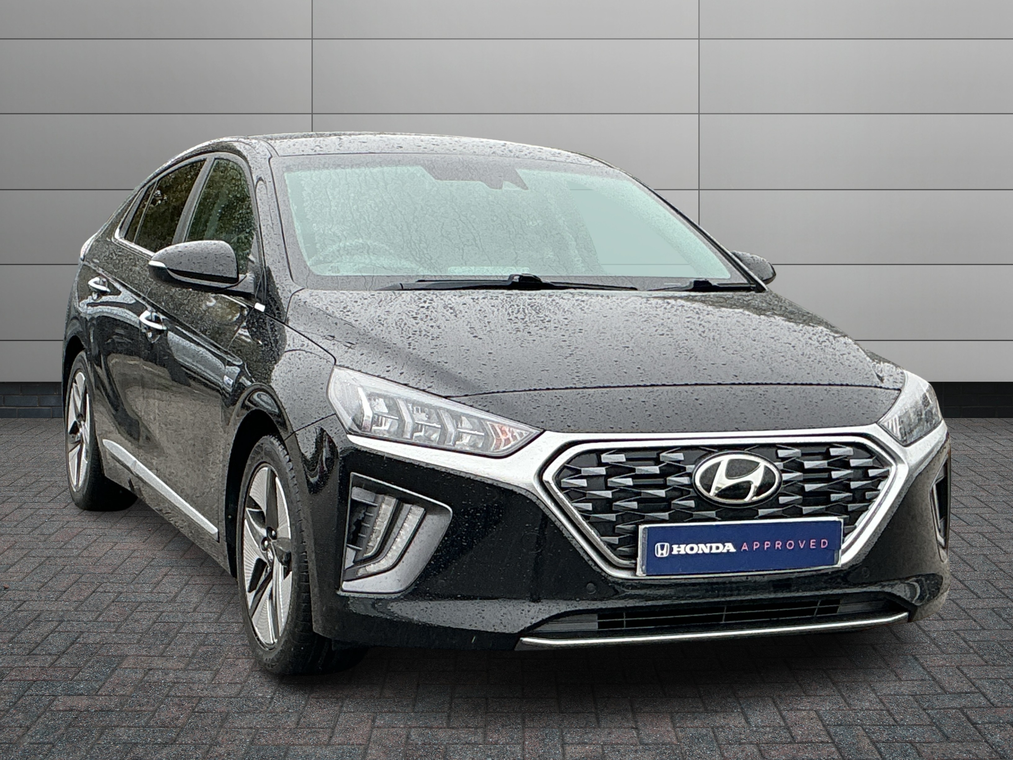 Hyundai Ioniq listing photo