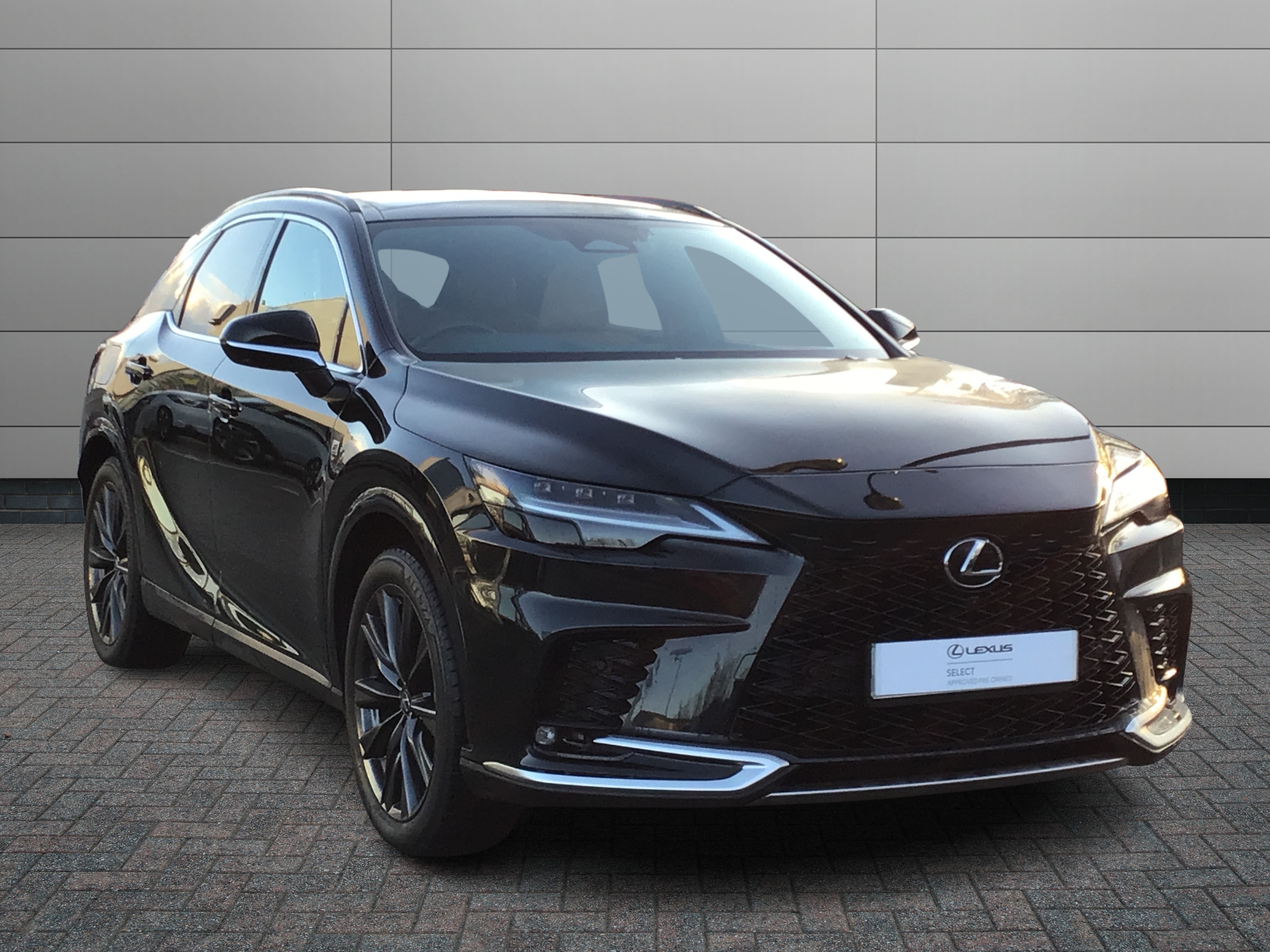 Lexus RX listing photo