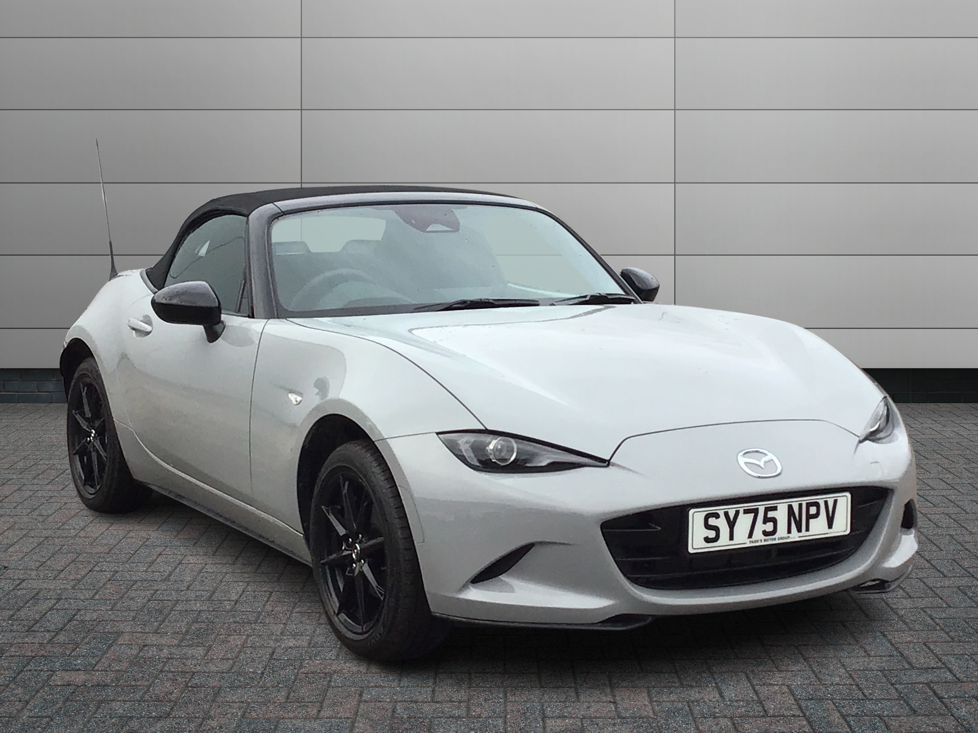 Mazda MX-5 listing photo