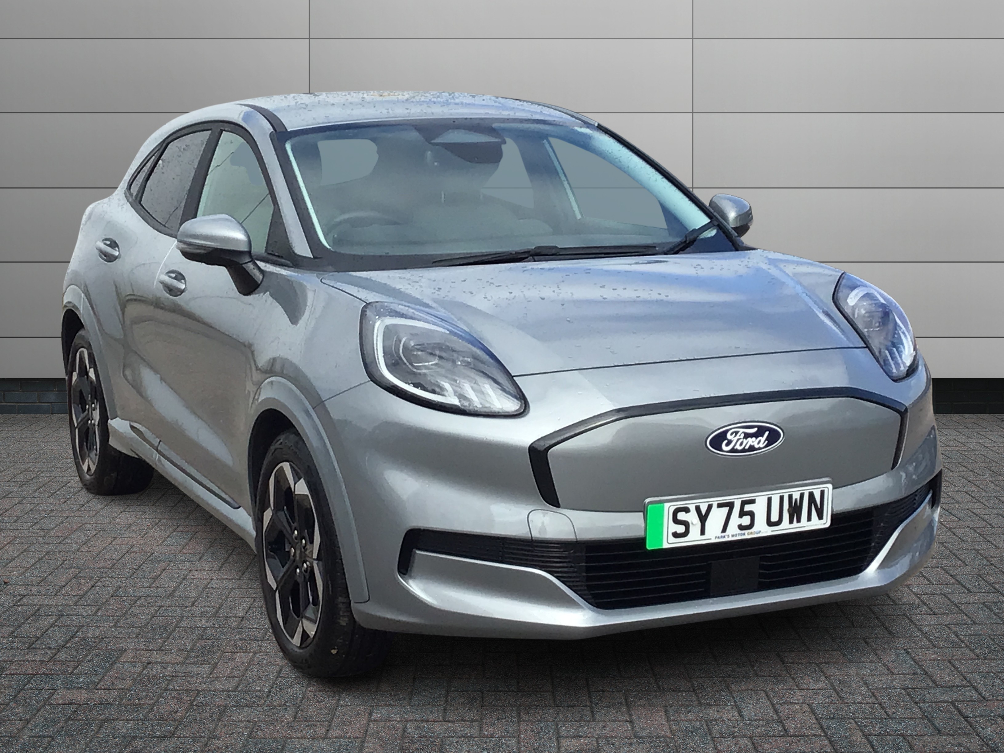 Ford Puma listing photo