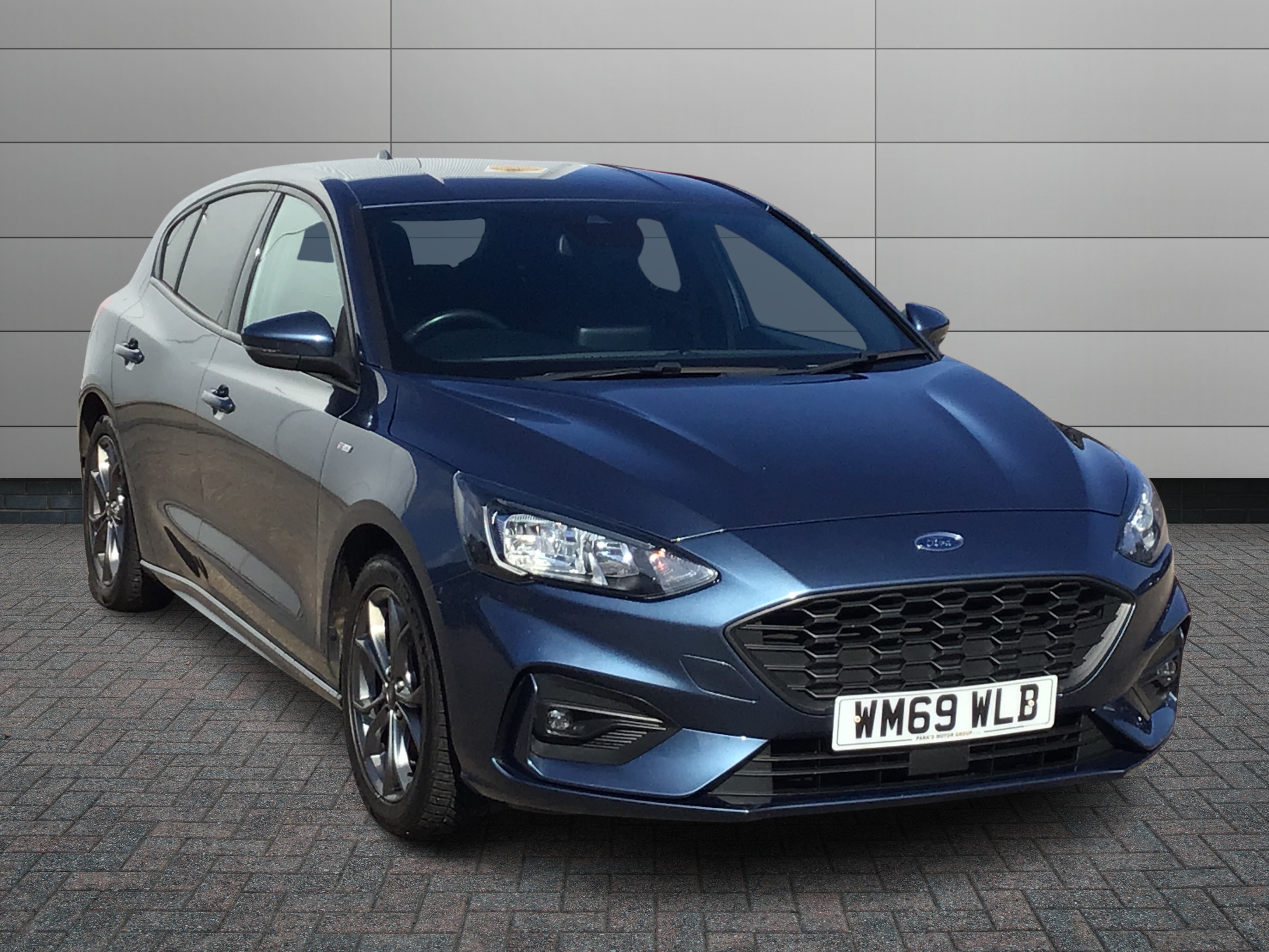 Ford Focus dealer public-web source image