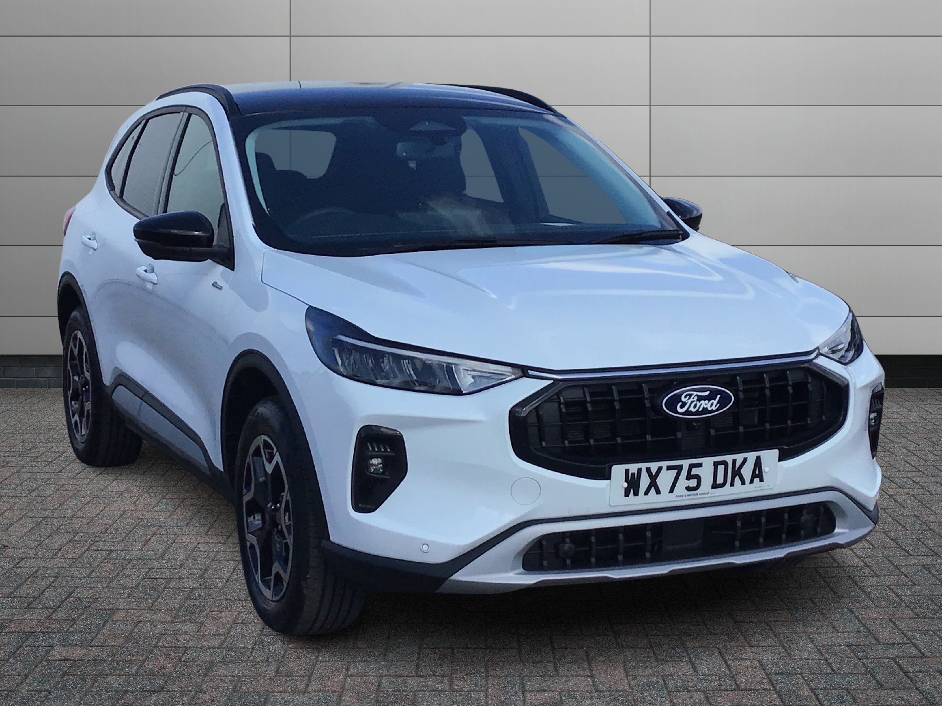 Ford Kuga listing photo