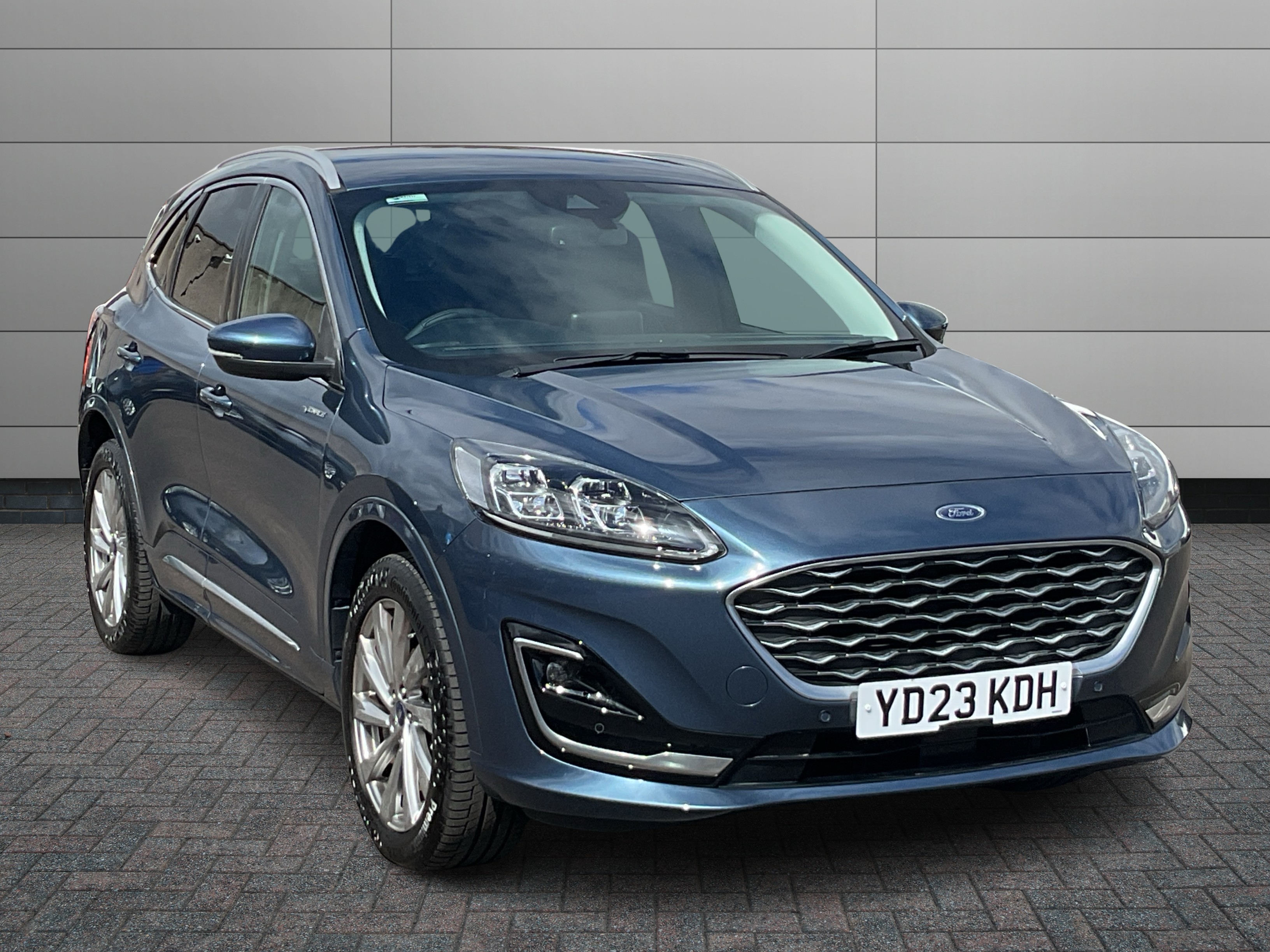 Ford Kuga listing photo