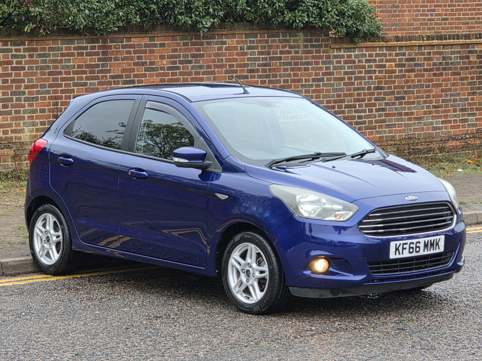 2016 Ford Ka+ Hatchback Front-wheel drive Manual