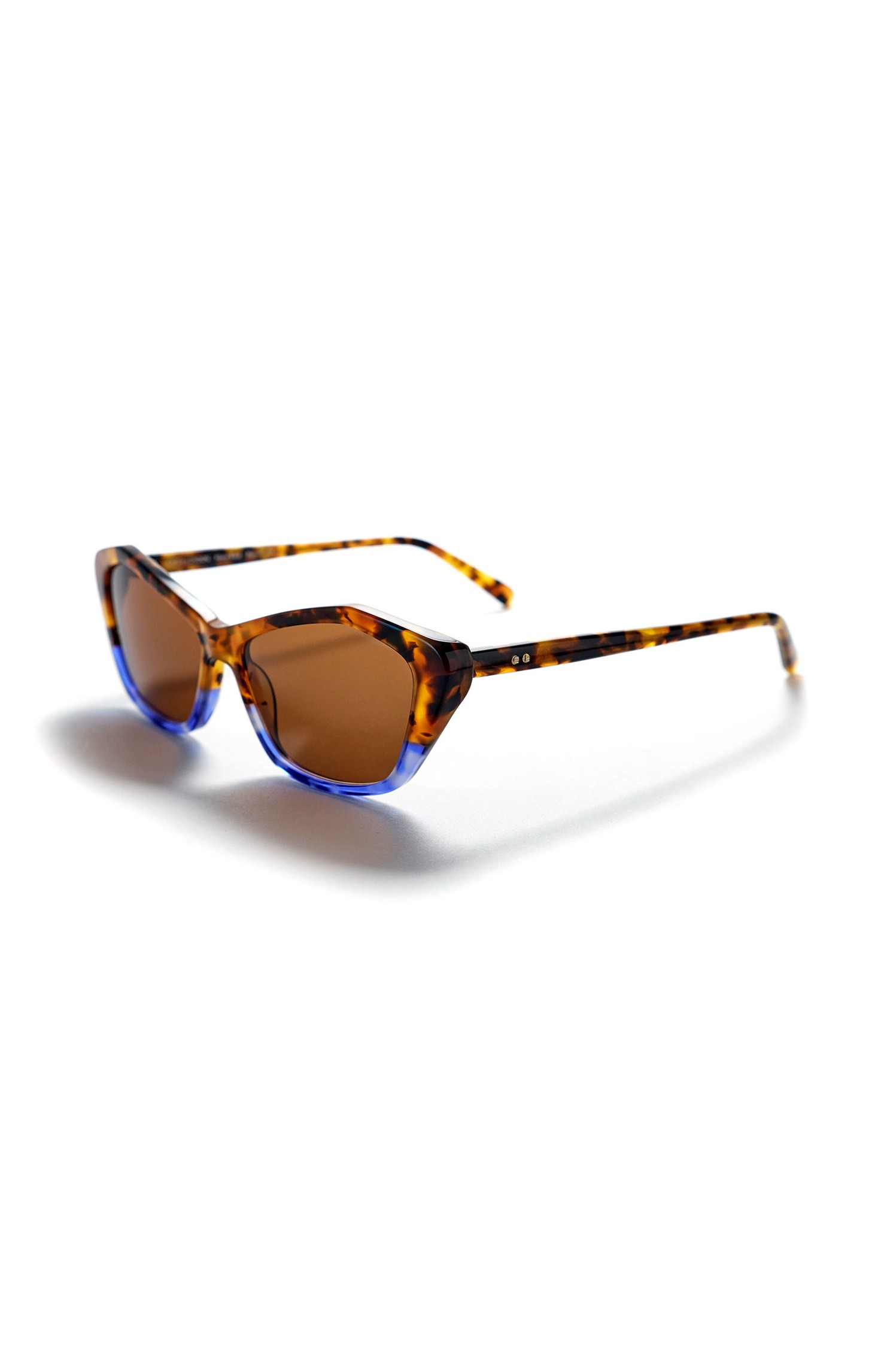 Catch London Women\'s Sunglasses (Hayne Road) sunglasses | cateye main image 3