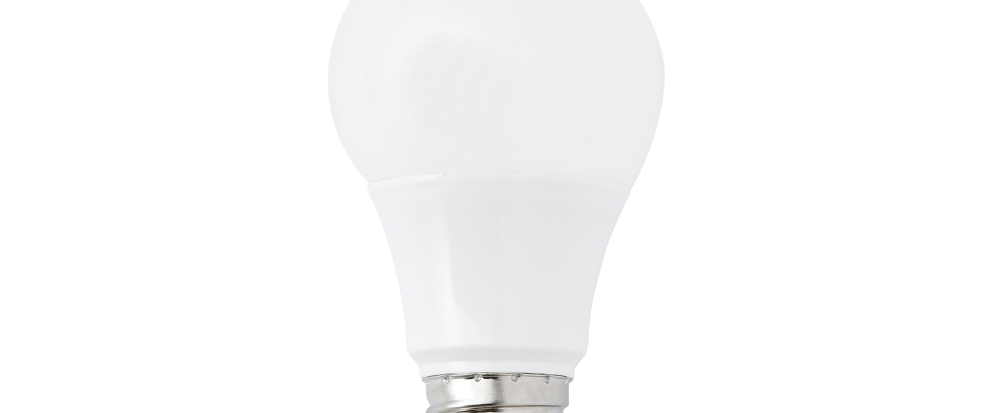 Ampoule e27 led 8w 2700k 638lm 270 o6cm h11cm faro normal