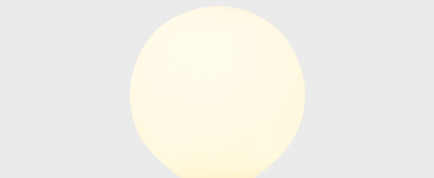 banner-image Ampoule led e27 sphere i 4w dim to warm porcelaine o5cm h8 4cm tala normal
