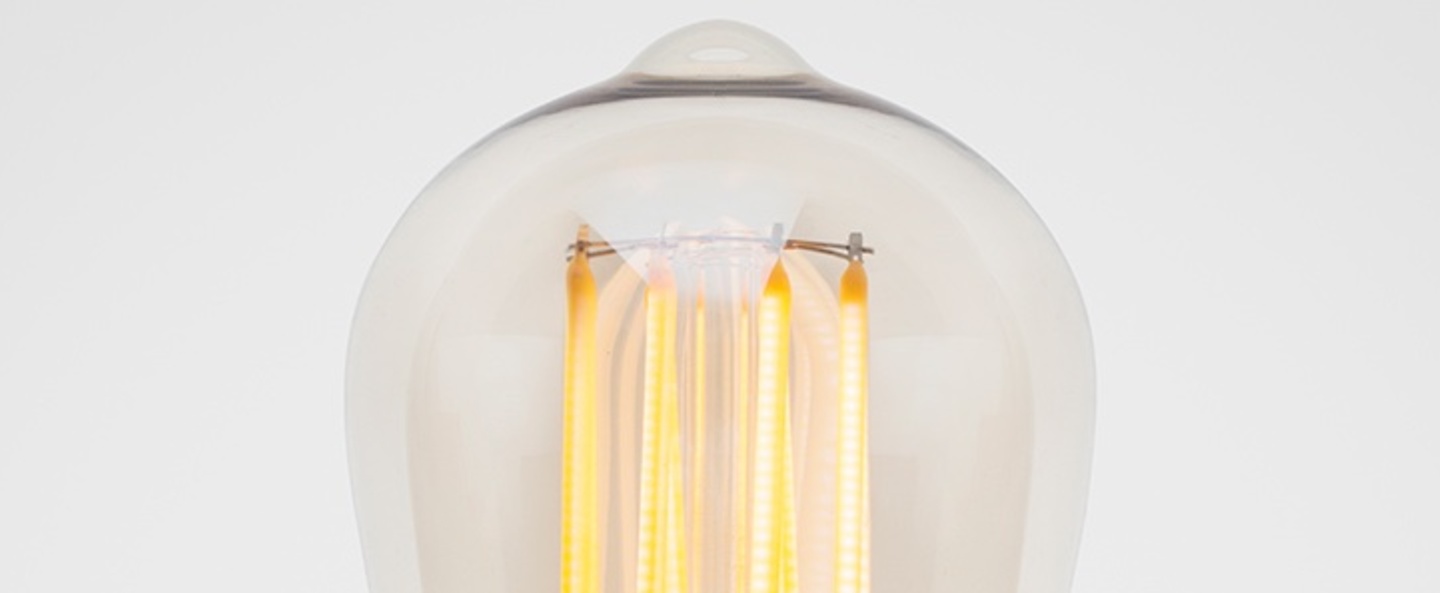 banner-image Ampoule led e27 squirrel cage 6w teinte transparent o6 4cm h14cm tala normal