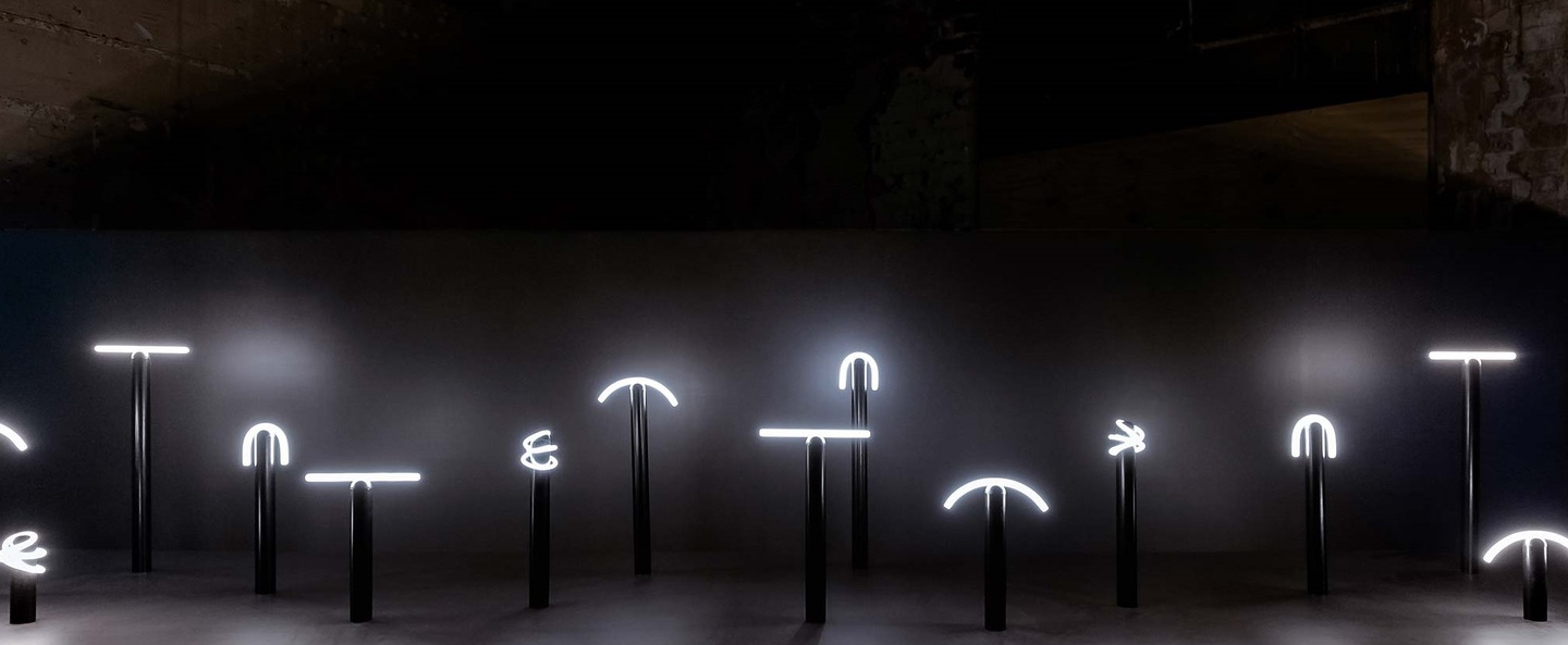 banner-image Ampoule led smile 3 verre opal blanc noir l22cm h6cm beem normal