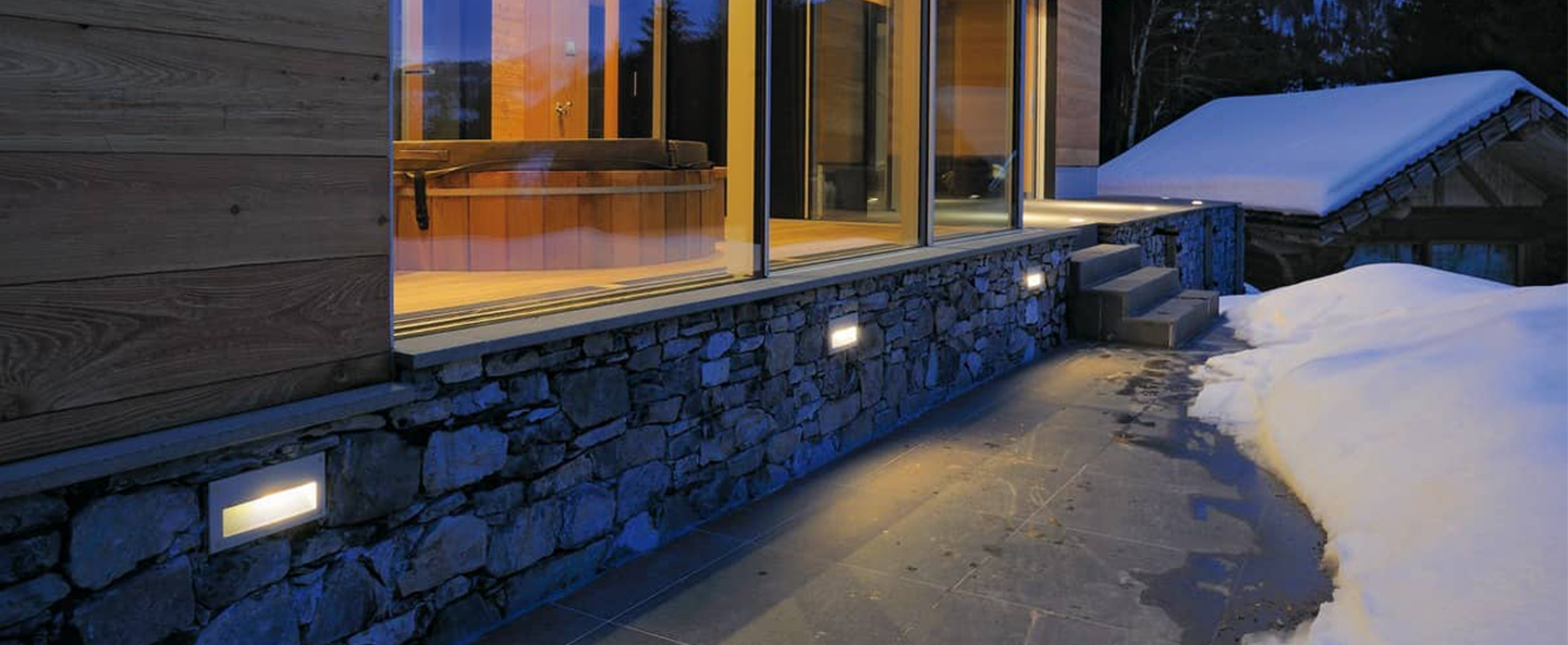 Applique d exterieur brick downunder gris argent ip54 led 3000k 30lm l17cm h10 5cm slv normal