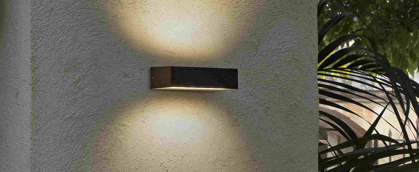 banner-image Applique d exterieur doro 13 marron ip65 led 3000k 1000lm l22 2cm h7cm faro normal