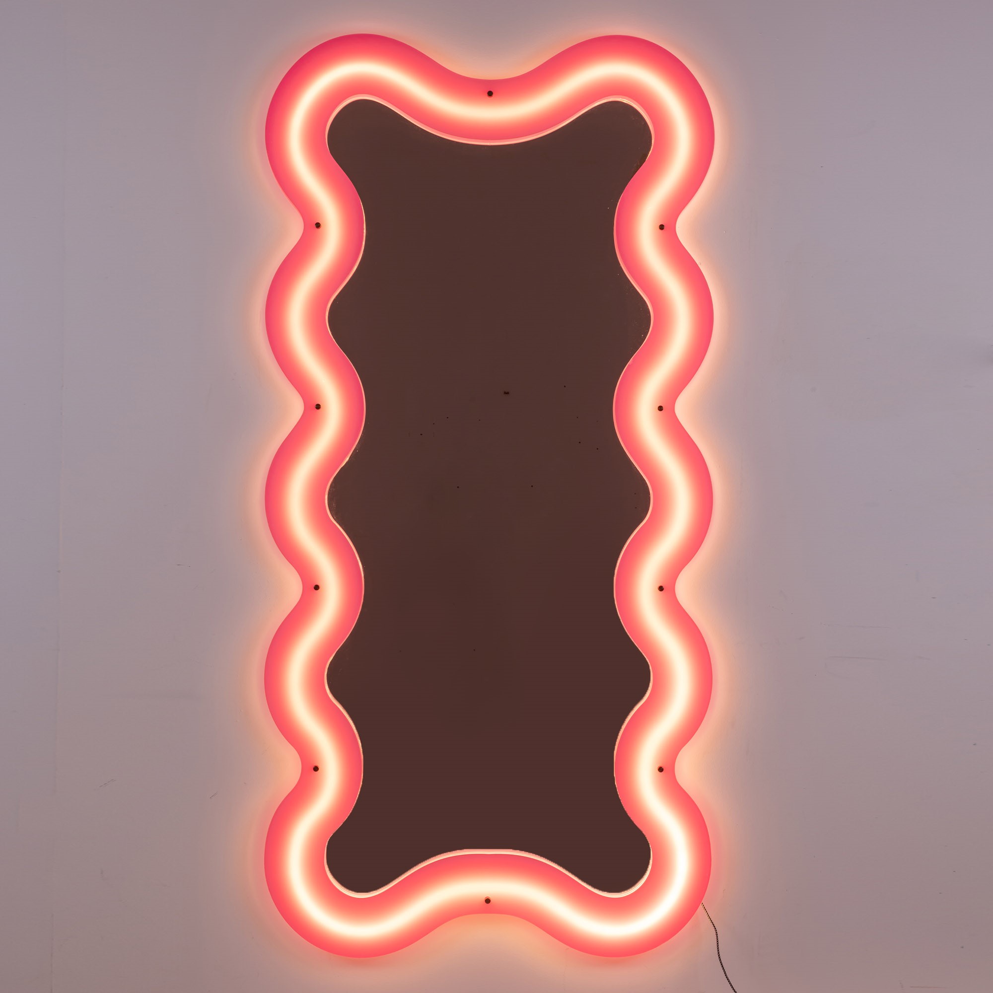 Wall lamp, illuminated mirror, Supercurve rectangle H185, pink