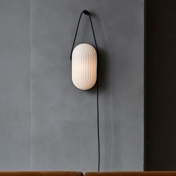 Applique murale, Arc, blanc, LED, Ø11cm, H32cm Le Klint Lampadaire, Arc, blanc, LED, Ø28cm, H142cm Le Klint