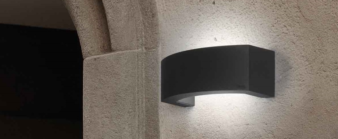 banner-image Applique murale d exterieur ancora noir l26cm faro normal