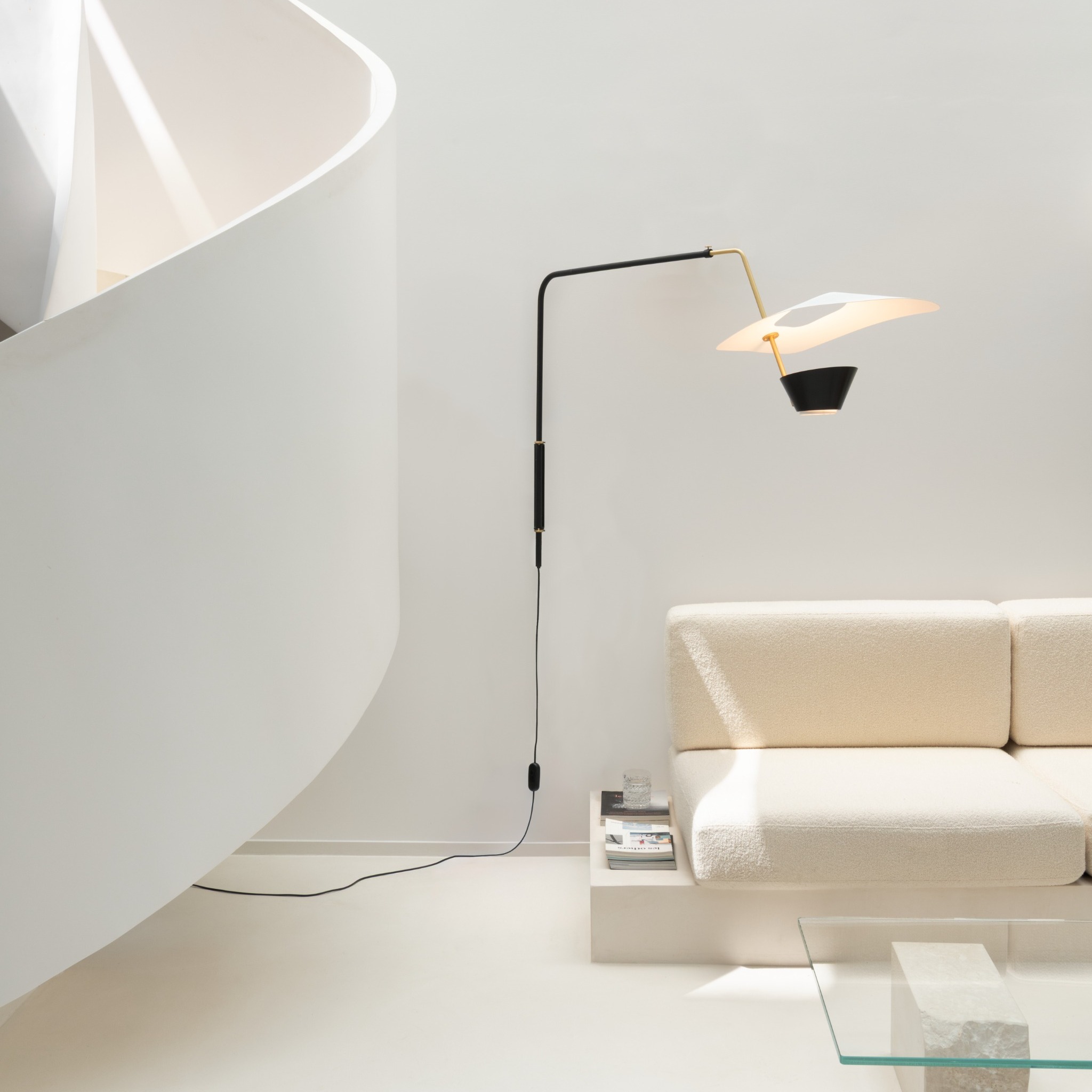 Wall light, G25, dimmable, black & white, Ø83cm, H164cm - Sammode