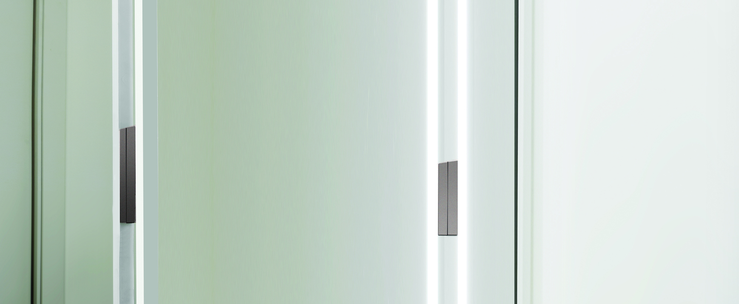 banner-image Applique murale linescapes blanc led 3000k 2400lm l4cm h102cm nemo lighting normal
