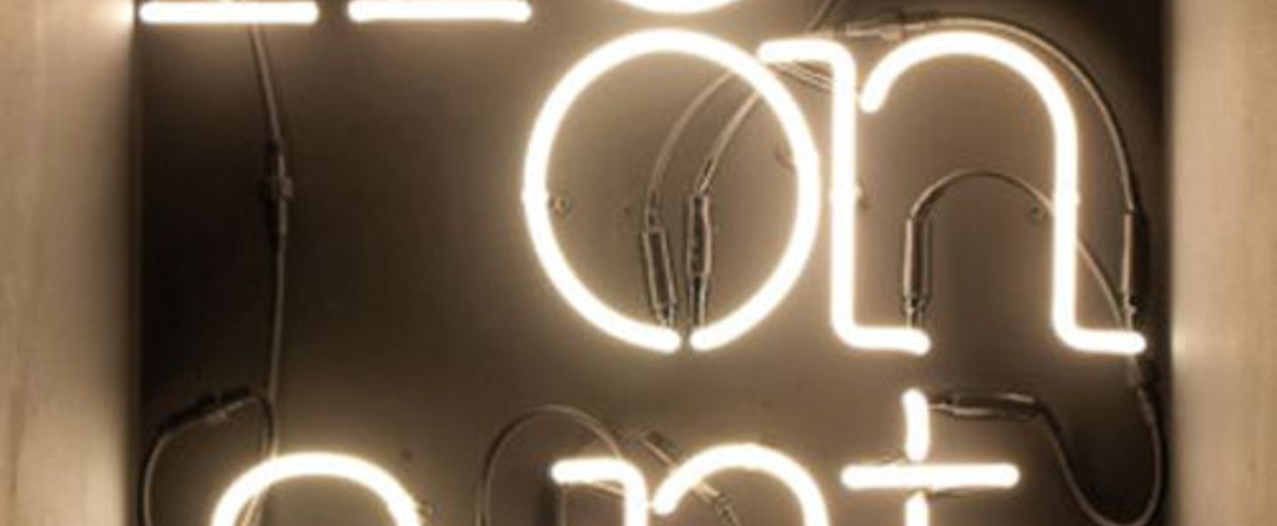 banner-image Applique murale neon art futur on transformateur noir brillant h17cm seletti normal
