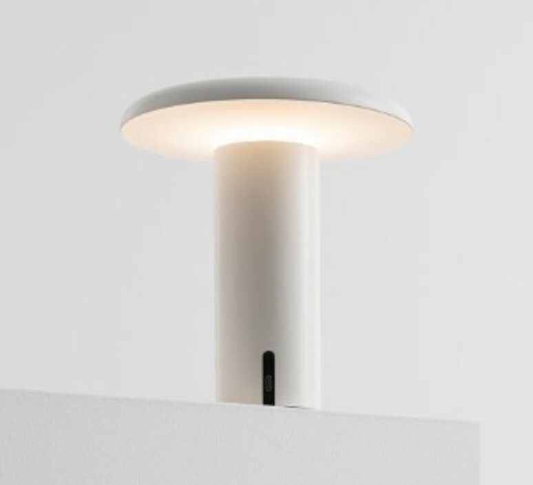 Takku studio foster partners baladeuse portable lamp  artemide 0151030a  design signed nedgis 202159 product