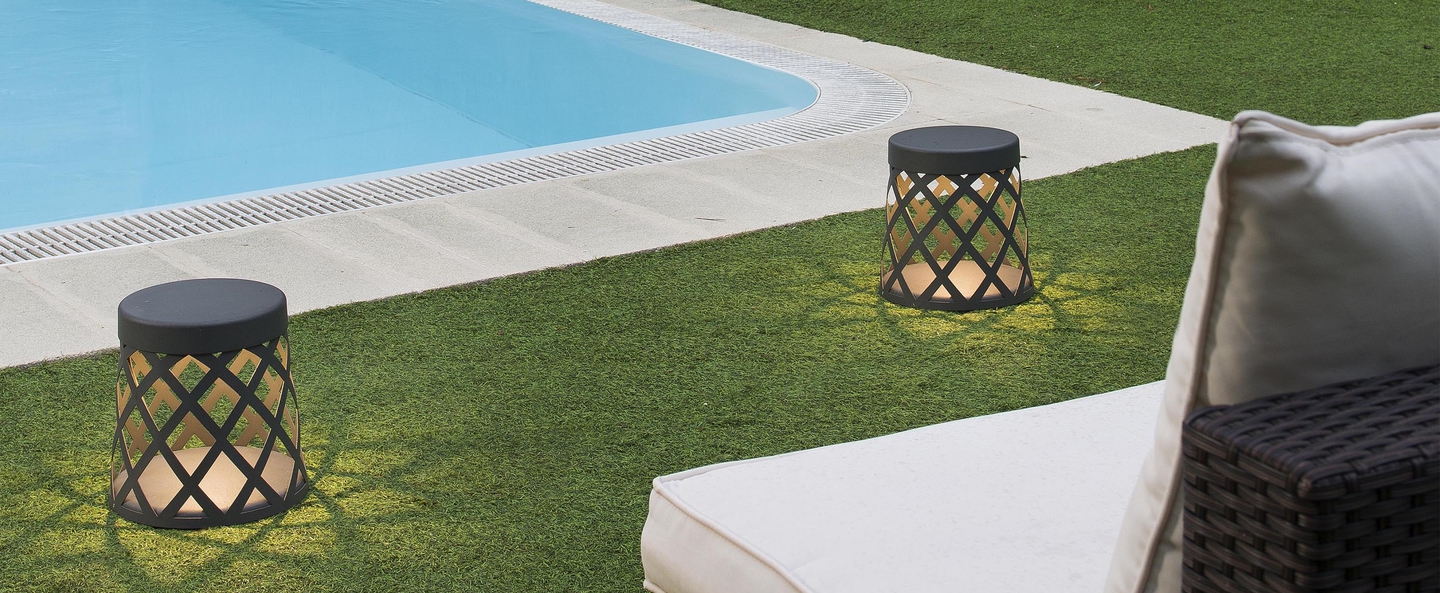 banner-image Borne shadow gris o245cm faro normal
