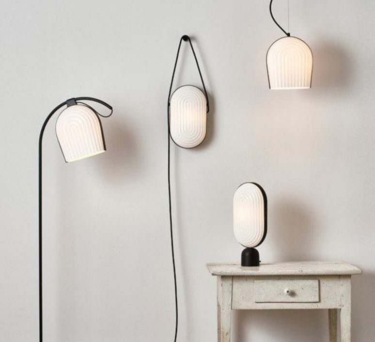 Lampadaire, Arc, blanc, LED, Ø28cm, H142cm Le Klint LE KLINT Arc lampadaire, fabriqué à la main | Lampadaire