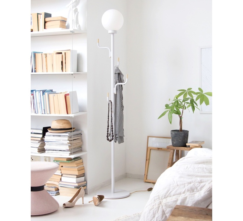 Big darling portementau maria gustavsson lampadaire floor light  swedish ninja bfl05   design signed nedgis 118089 product