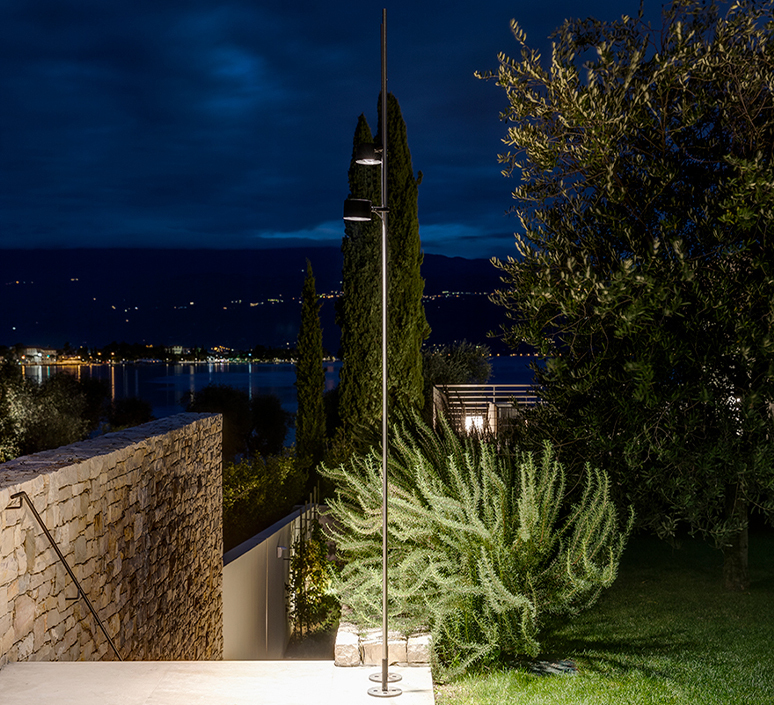 Bubka daniele sprega lampadaire d exterieur outdoor floor light  davide groppi 173900  design signed nedgis 121567 product