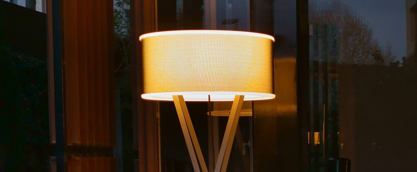 banner-image Lampadaire d exterieur cala gris brun h140cm marset normal