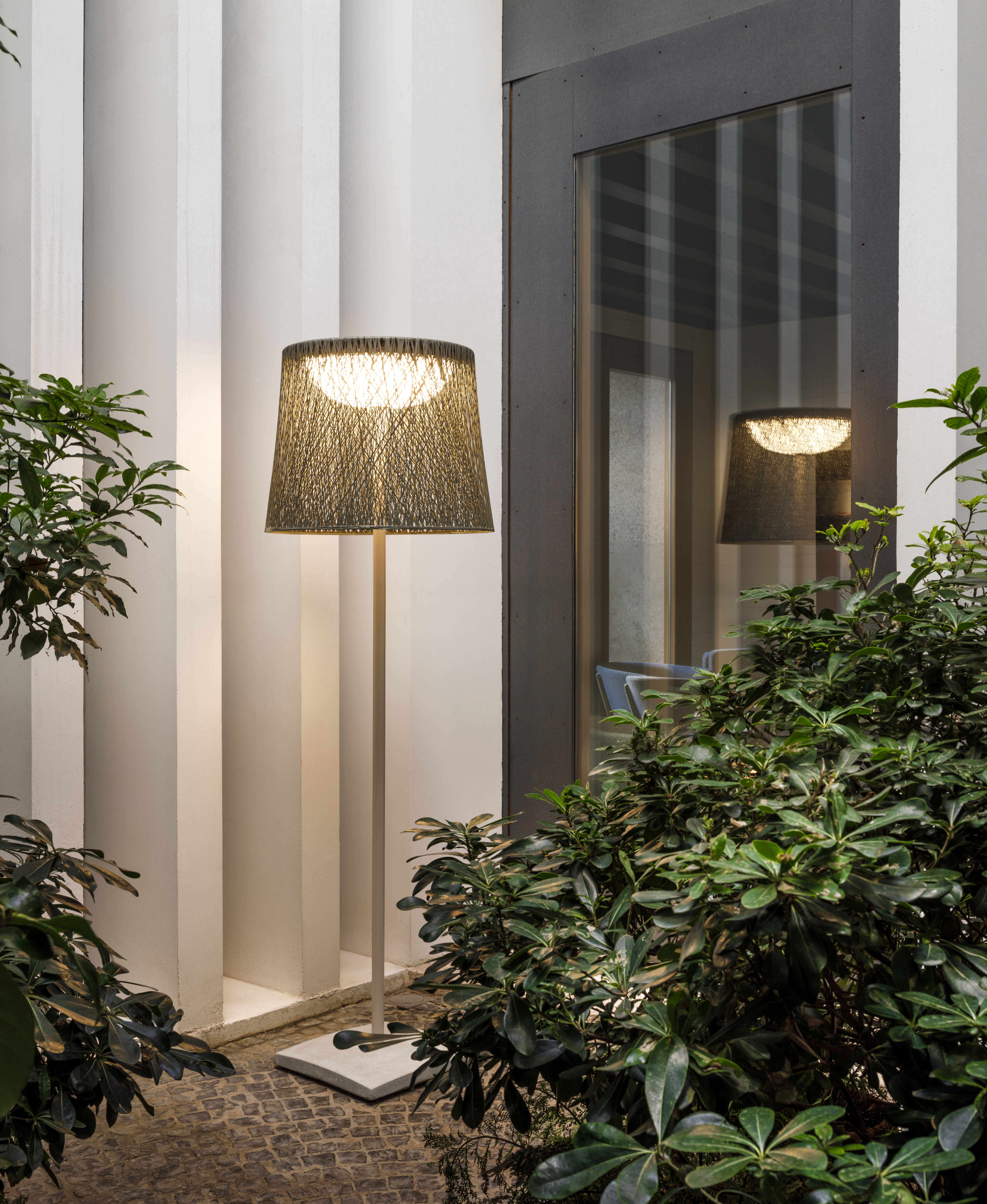 La Maison de Lyllis 【LAMP】 La Maison Desny Lighting - 6 For Sale at 1stDibs | maison