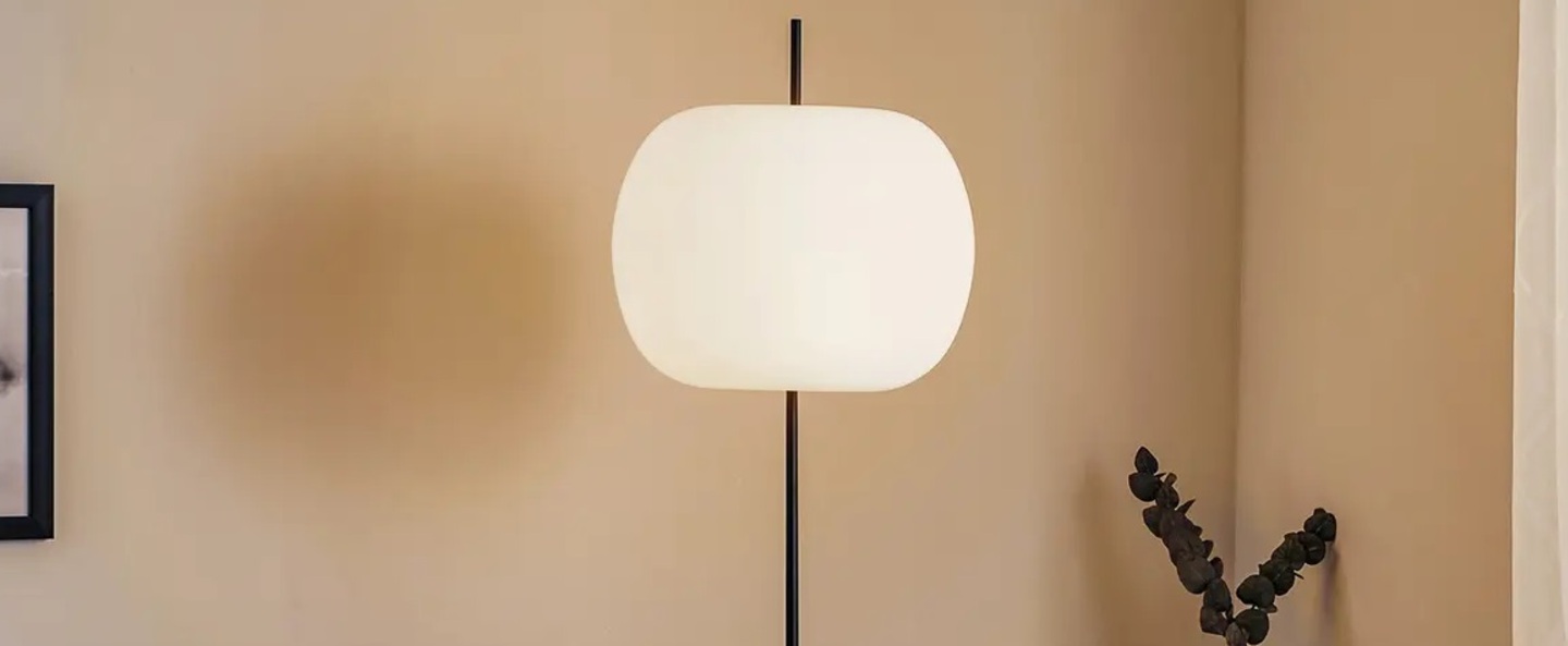 Lampadaire kushi xl noir et blanc o43cm h183cm kundalini normal