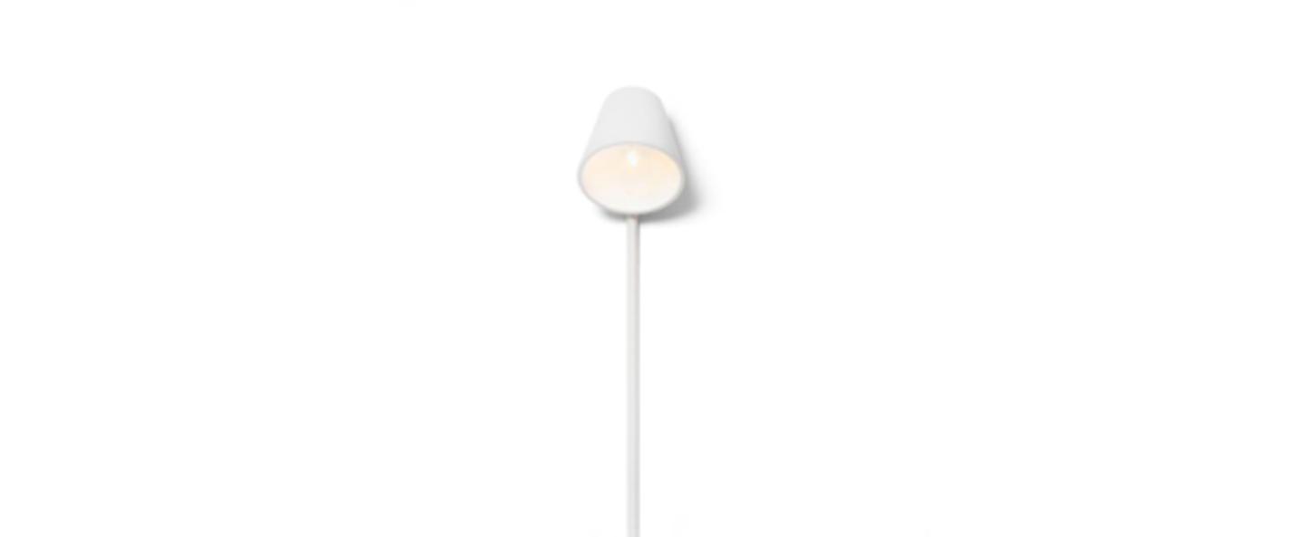 Lampadaire manana blanc l40cm h170cm design house stockholm normal