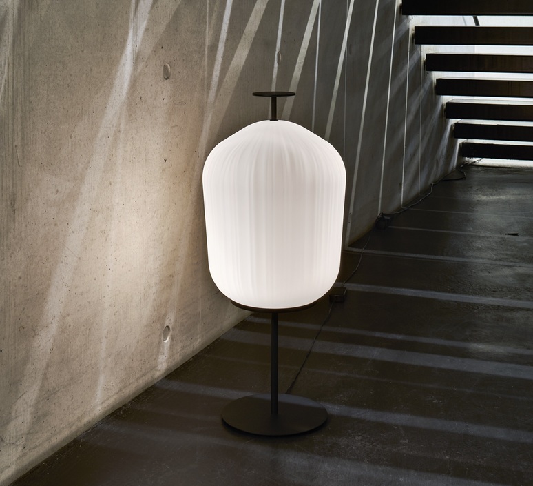 Plissee sebastian herkner lampadaire floor light  classicon plissee black  design signed nedgis 90967 product