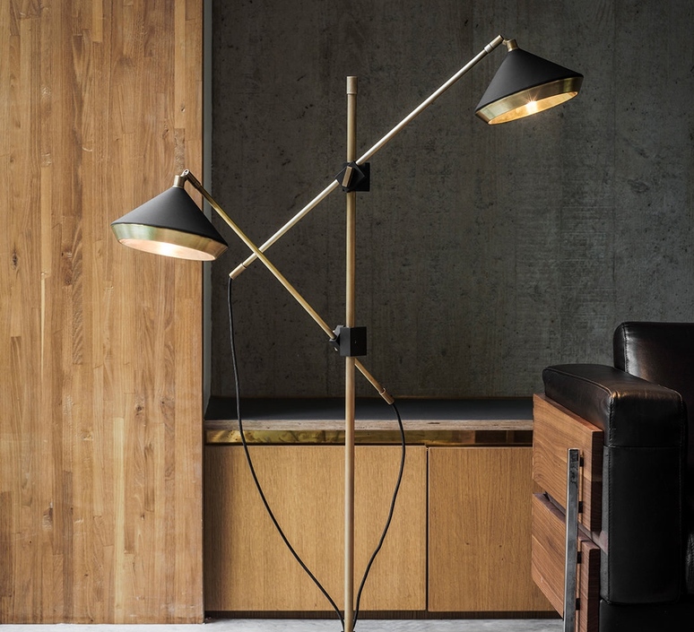 Shear robbie llewellyn adam yeats lampadaire floor light  bert frank shr0040eu   design signed nedgis 154883 product