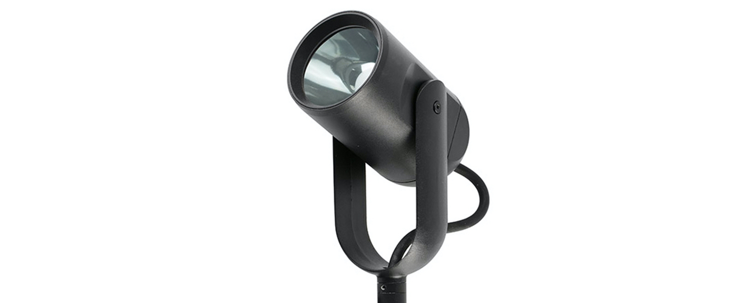 Lampadaire slot 35 noir 0led 3000k 830lml14cm h38cm faro normal