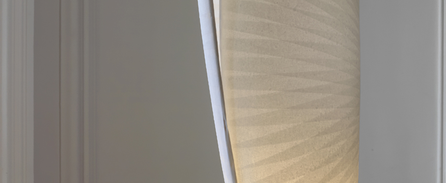 banner-image Lampadaire suspendu envol blanc h198cm celine wright normal