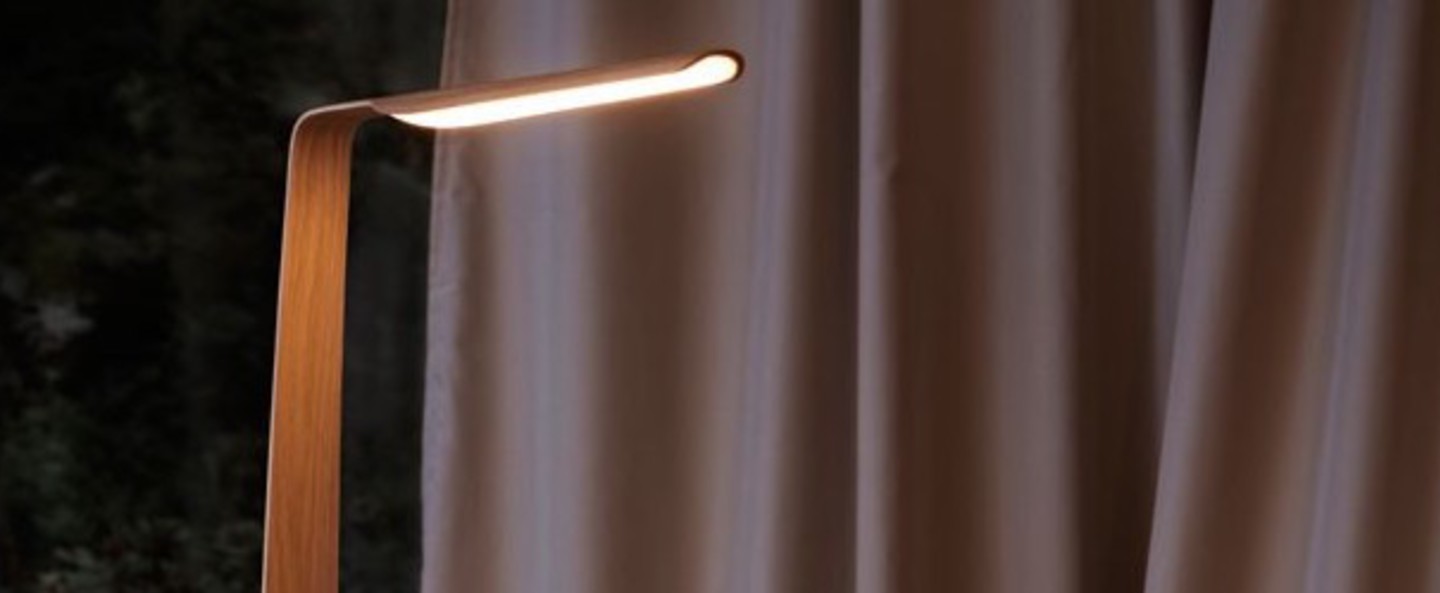 banner-image Lampadaire swan noyer led l35cm h135cm tunto normal